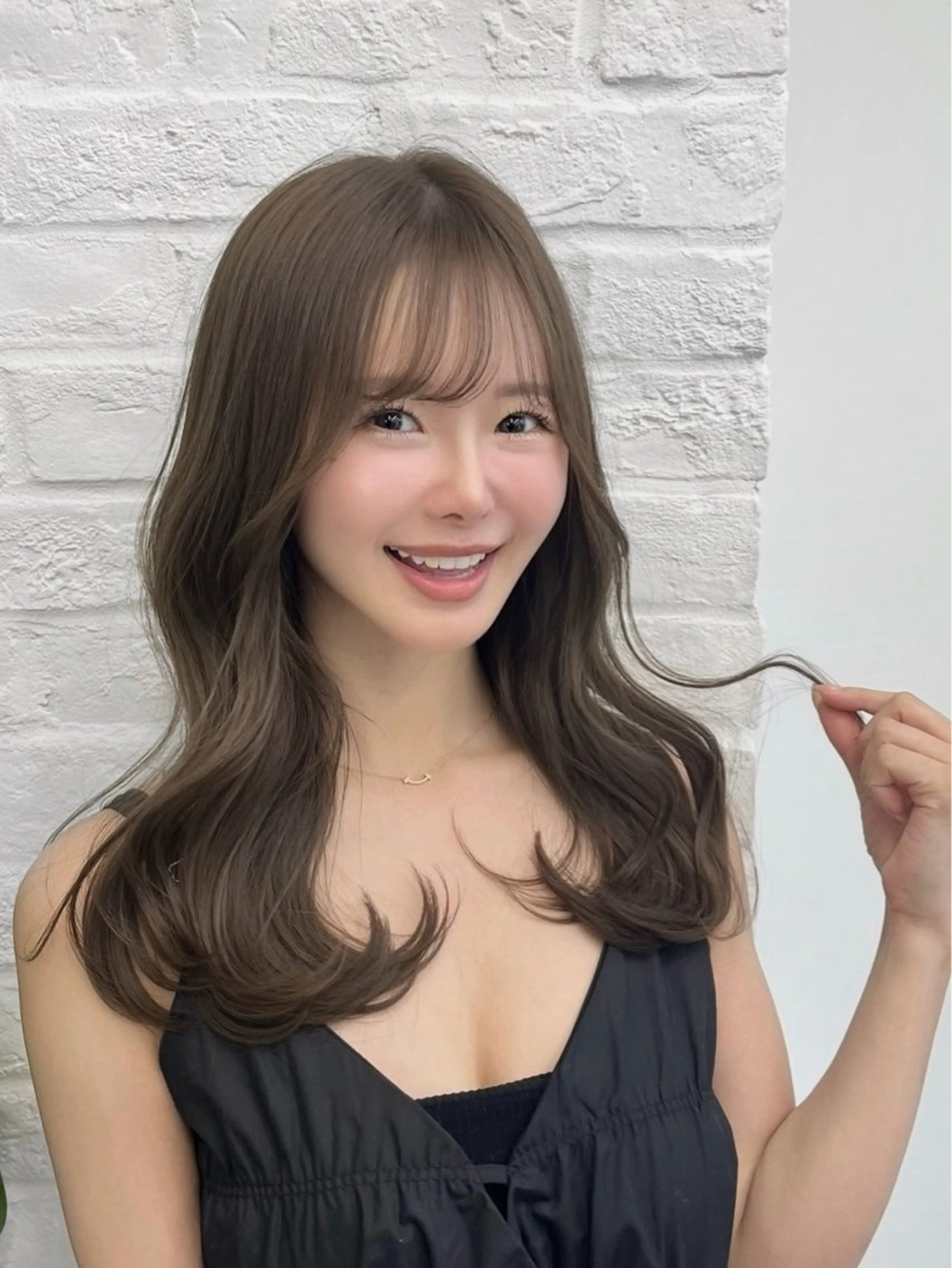 ロング カラー イルミナカラー 韓国風カラー くびれヘア 顔周りカット 髪質改善 カット ヘアカラー トリートメント ヘッドスパ ヘアセット 韓国ヘア×顔まわり 🇰🇷和知拓郎のヘアスタイル