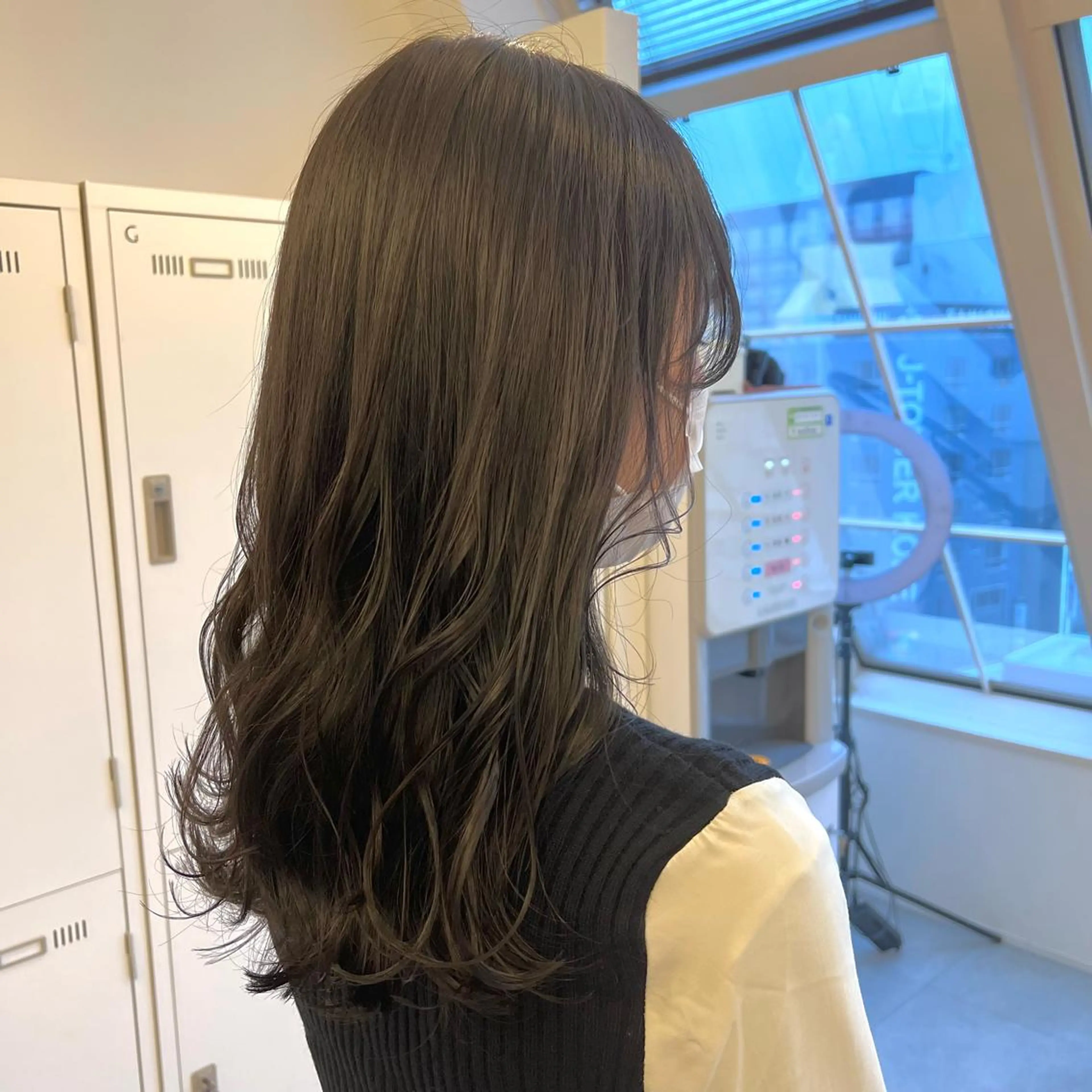 ロング カラー カット ヘアカラー YUNA ユウナのヘアスタイル