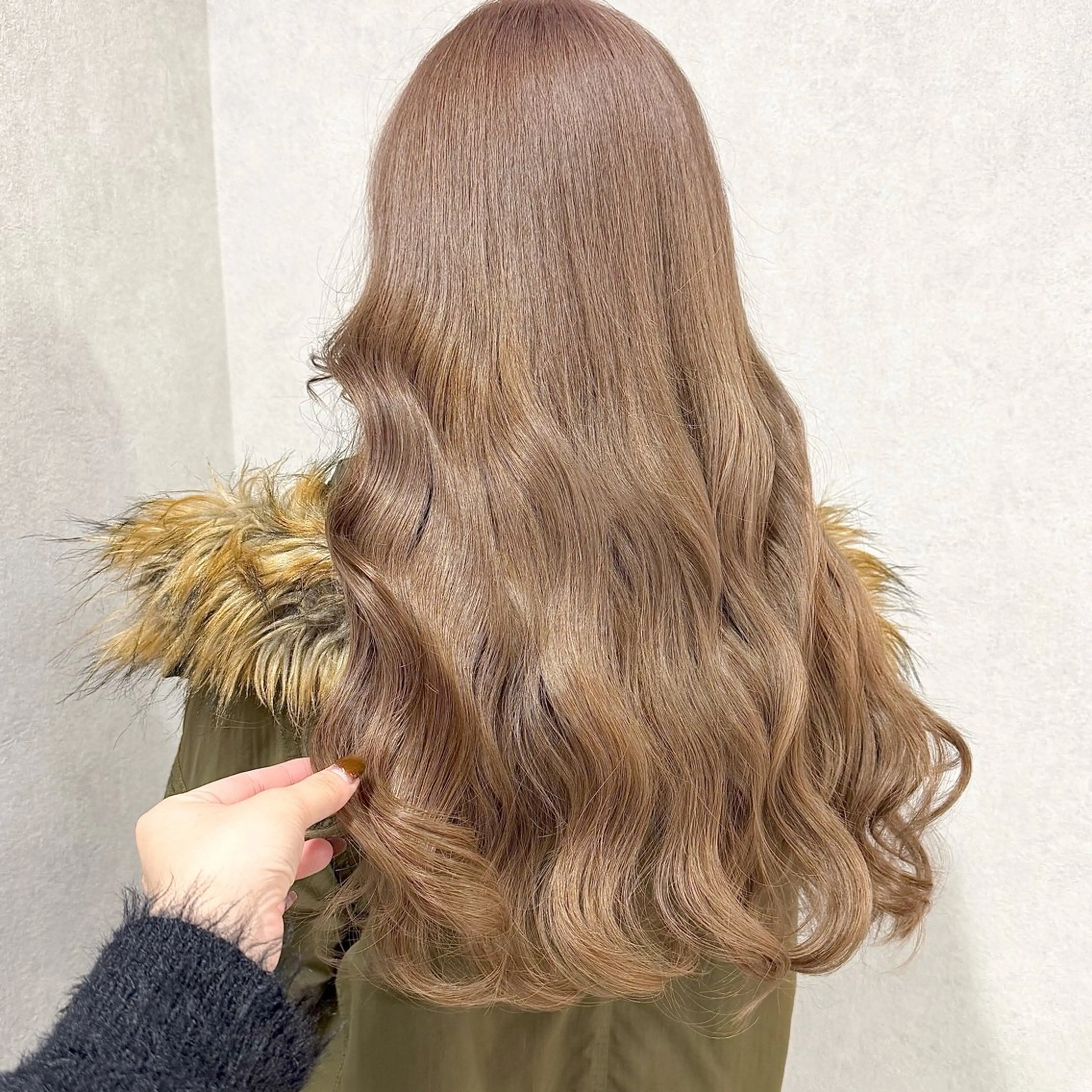 ロング カラー ヘアカラー トリートメント レイヤー/暖色/ ミルクティー/マリアのヘアスタイル