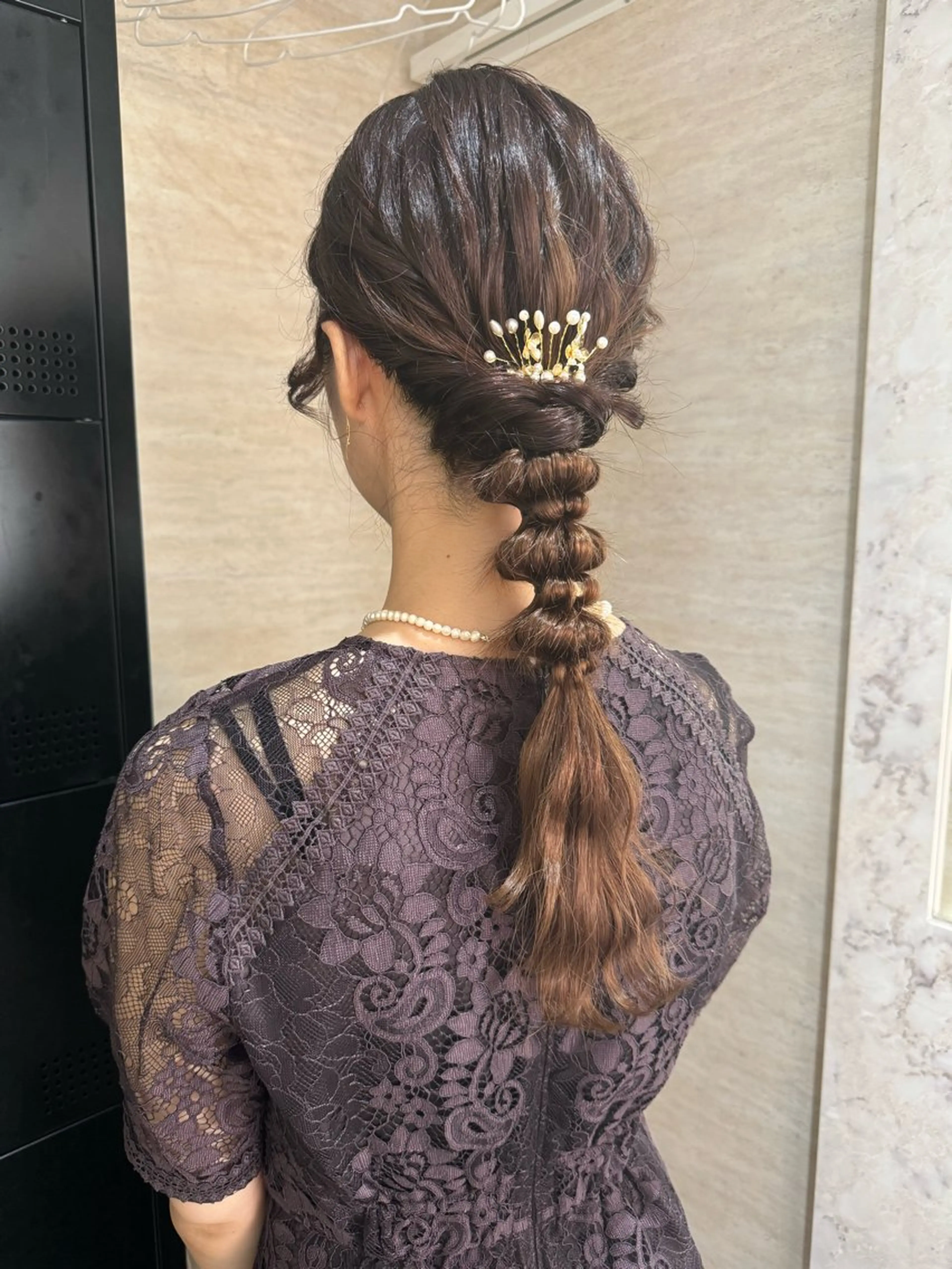 ヘアアレンジ 結婚式・ブライダル 玉ねぎヘアー ヘアセット elubylovis mana💜のヘアスタイル