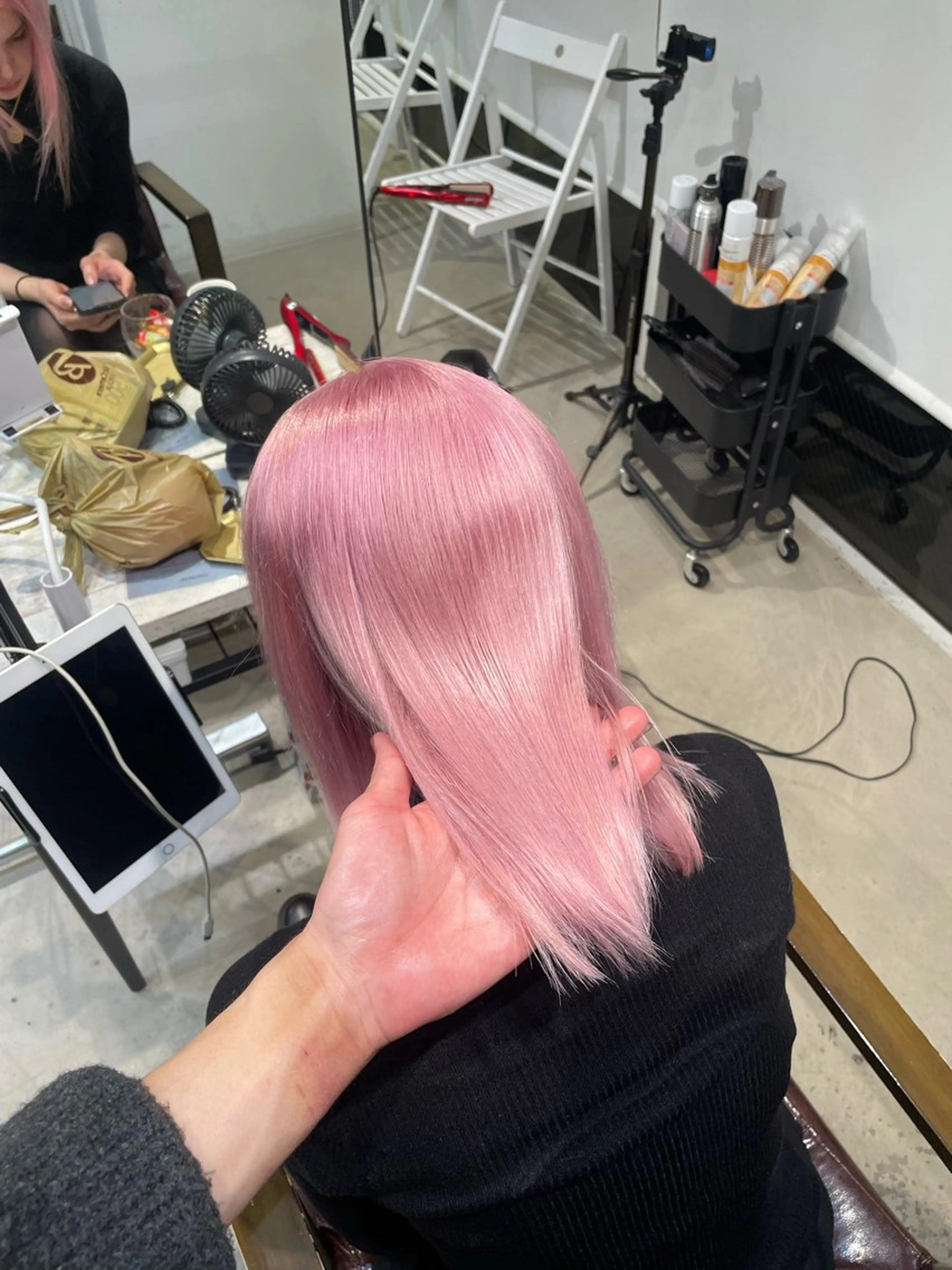 ショート カット ヘアカラー トリートメント youres hair 新宿3丁目店所属・艶髪/ハイトーン /髪質改善/柴田のヘアスタイル