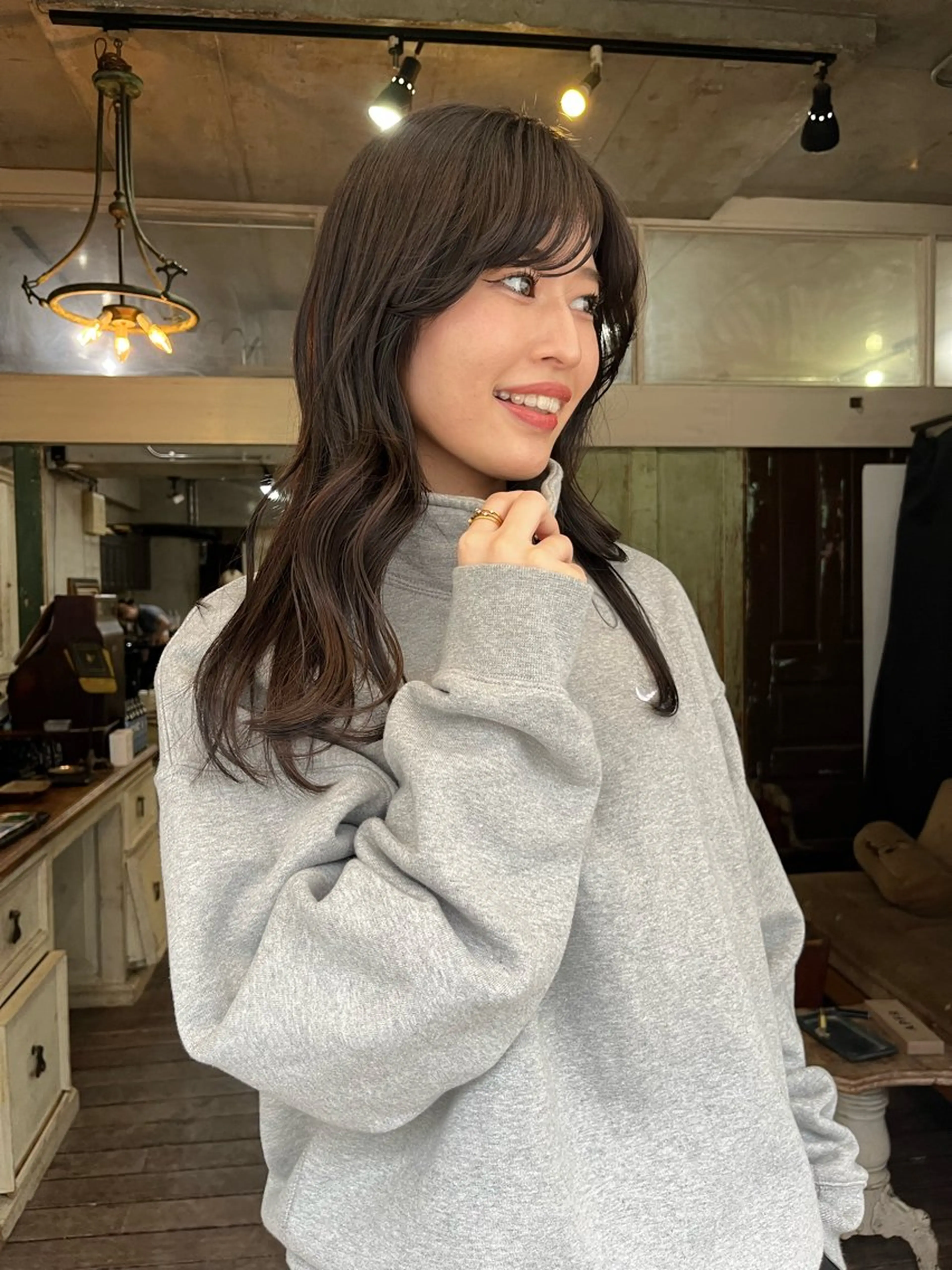 ミディアム カット ヘアカラー トリートメント 南堀江/顔まわりレイ ヤー/YUKA⭐️のヘアスタイル