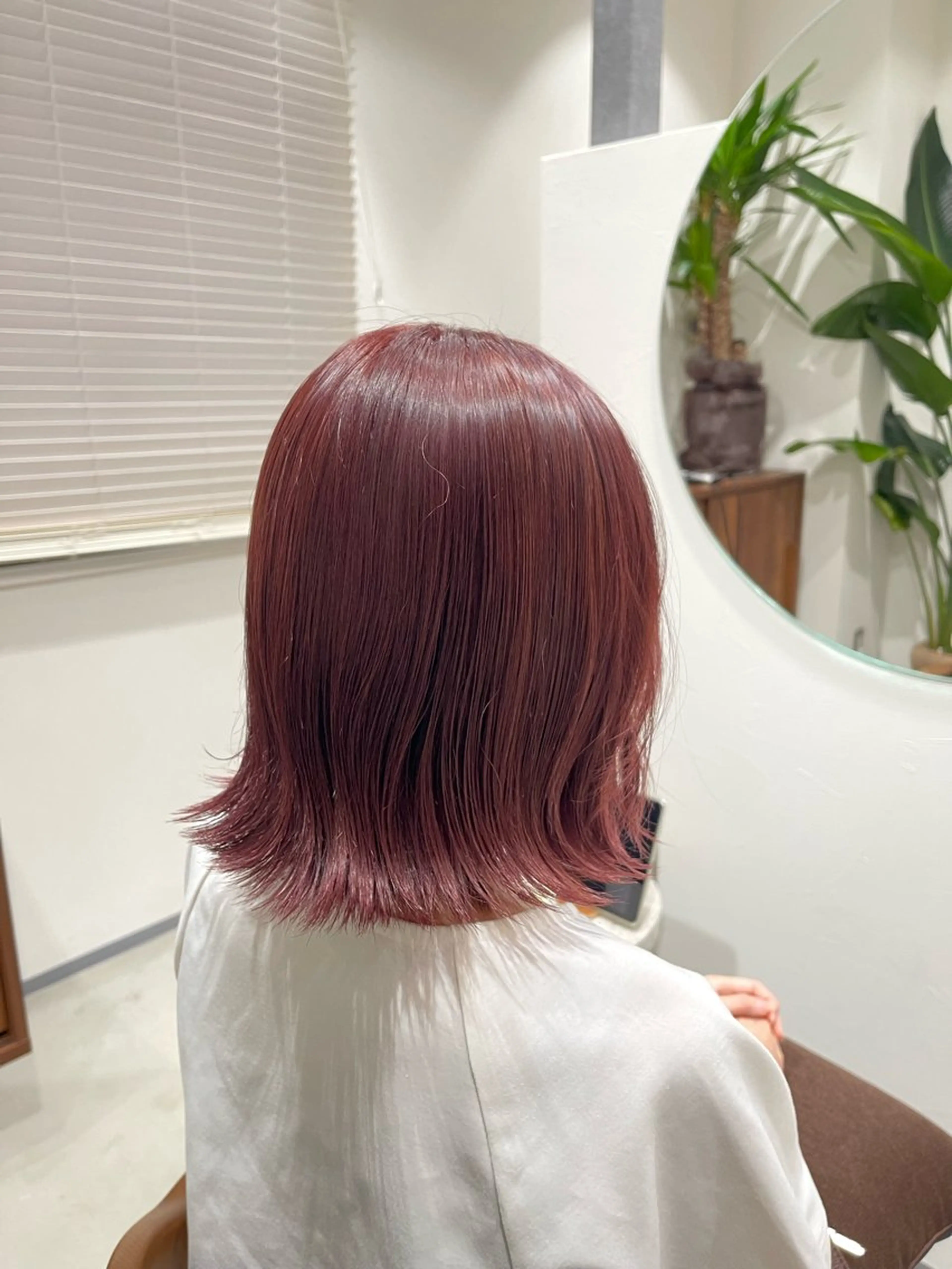 ミディアム カラー ブリーチ ブリーチなしカラー ピンクカラー レイヤー/ボブ /河内温太のヘアスタイル