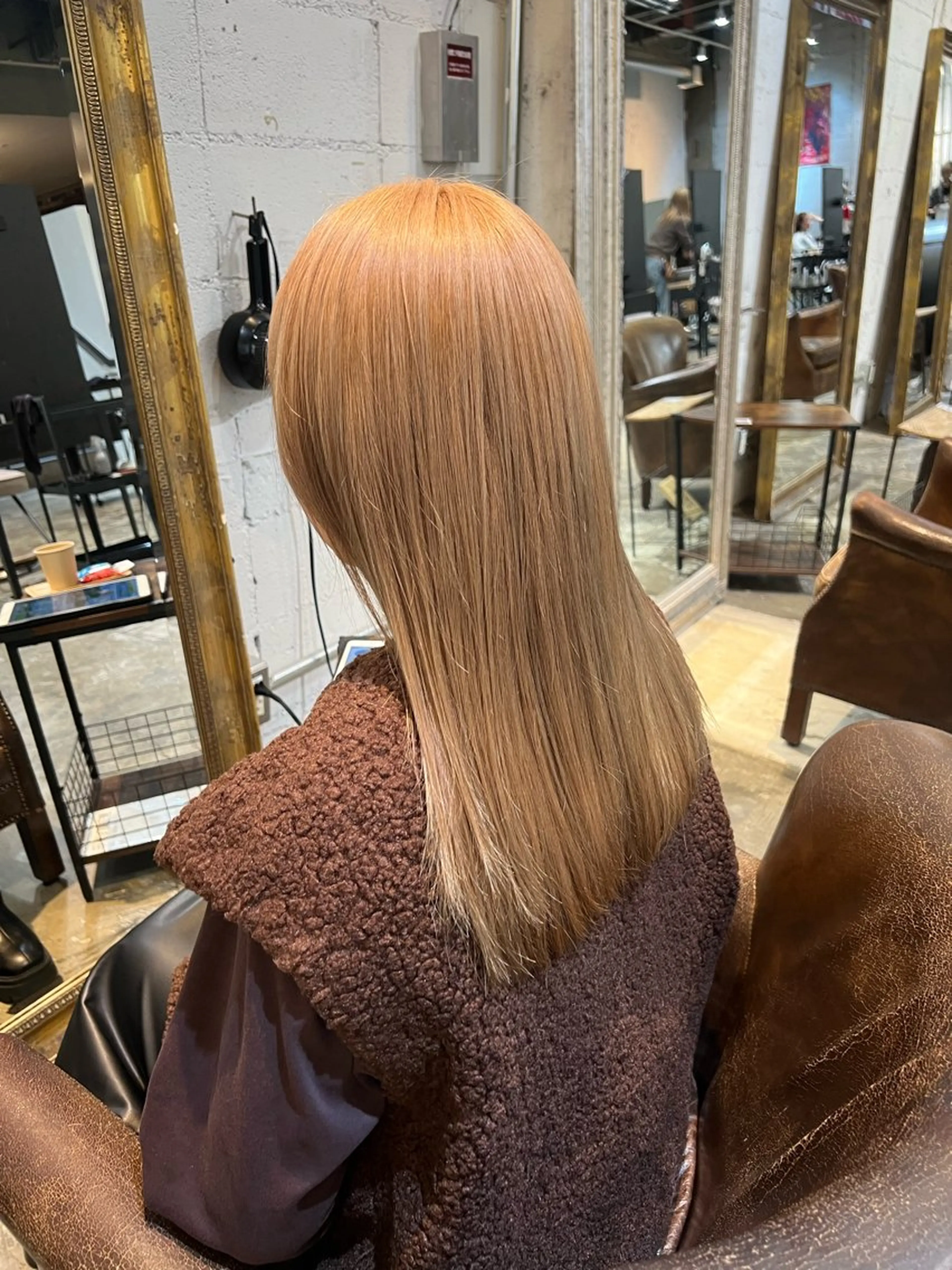 セミロング ヘアカラー 森田 琴心のヘアスタイル