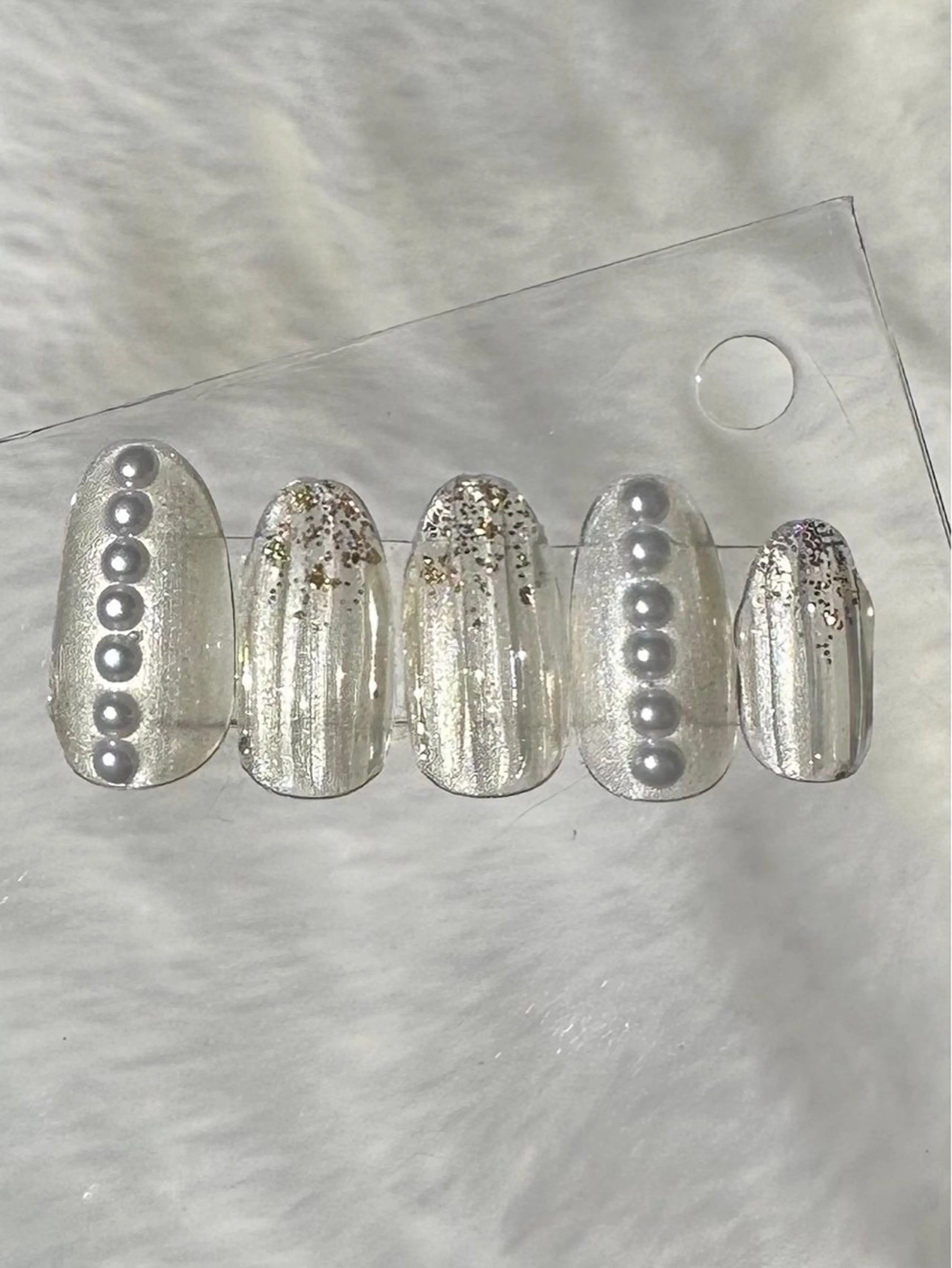 ネイル ホワイト gratitude nail　宮永のネイルデザイン