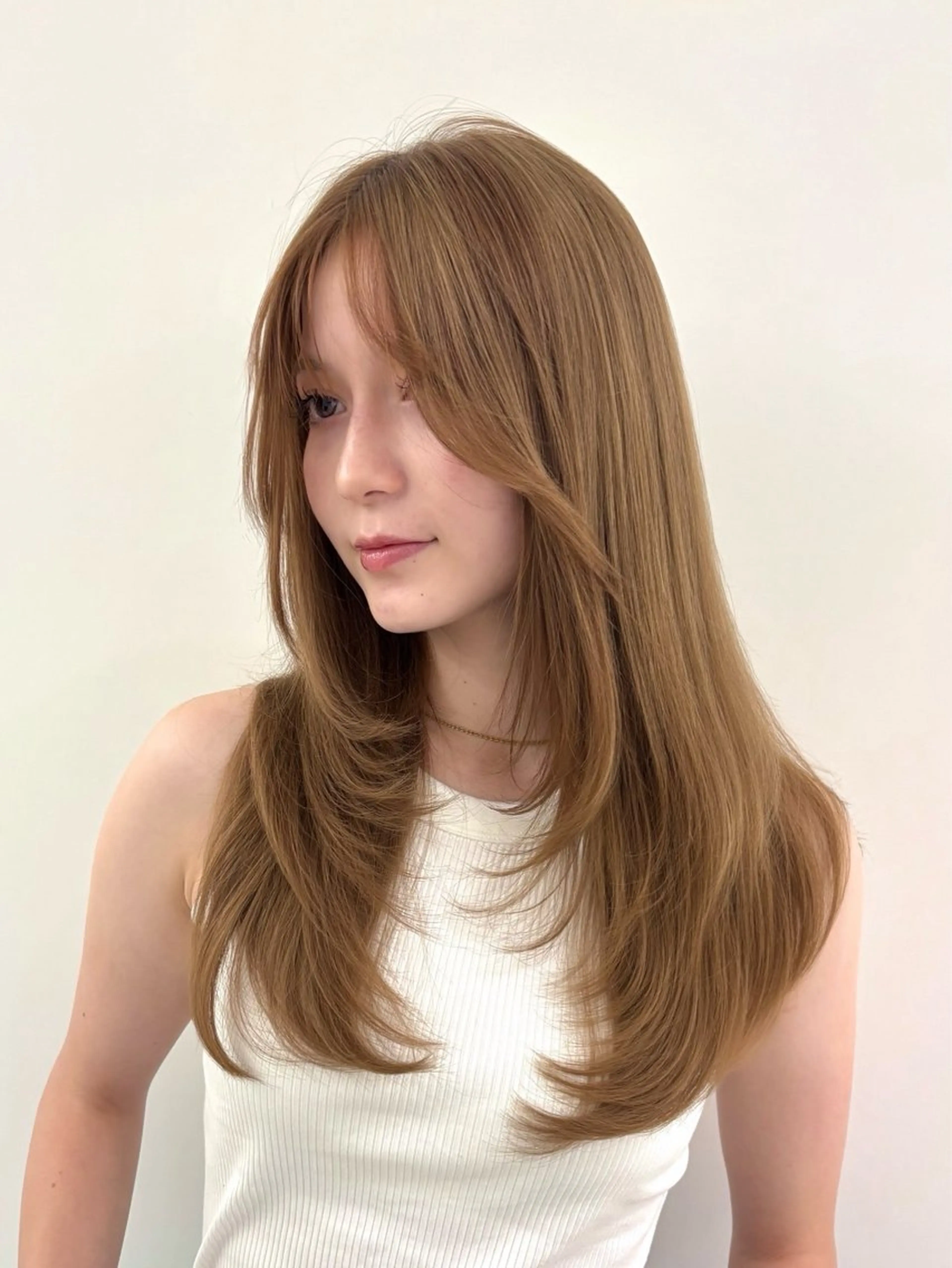 ロング カット PULSE yokohama所属・レイヤー |オリーブ |ヘーゼルベージュのヘアスタイル