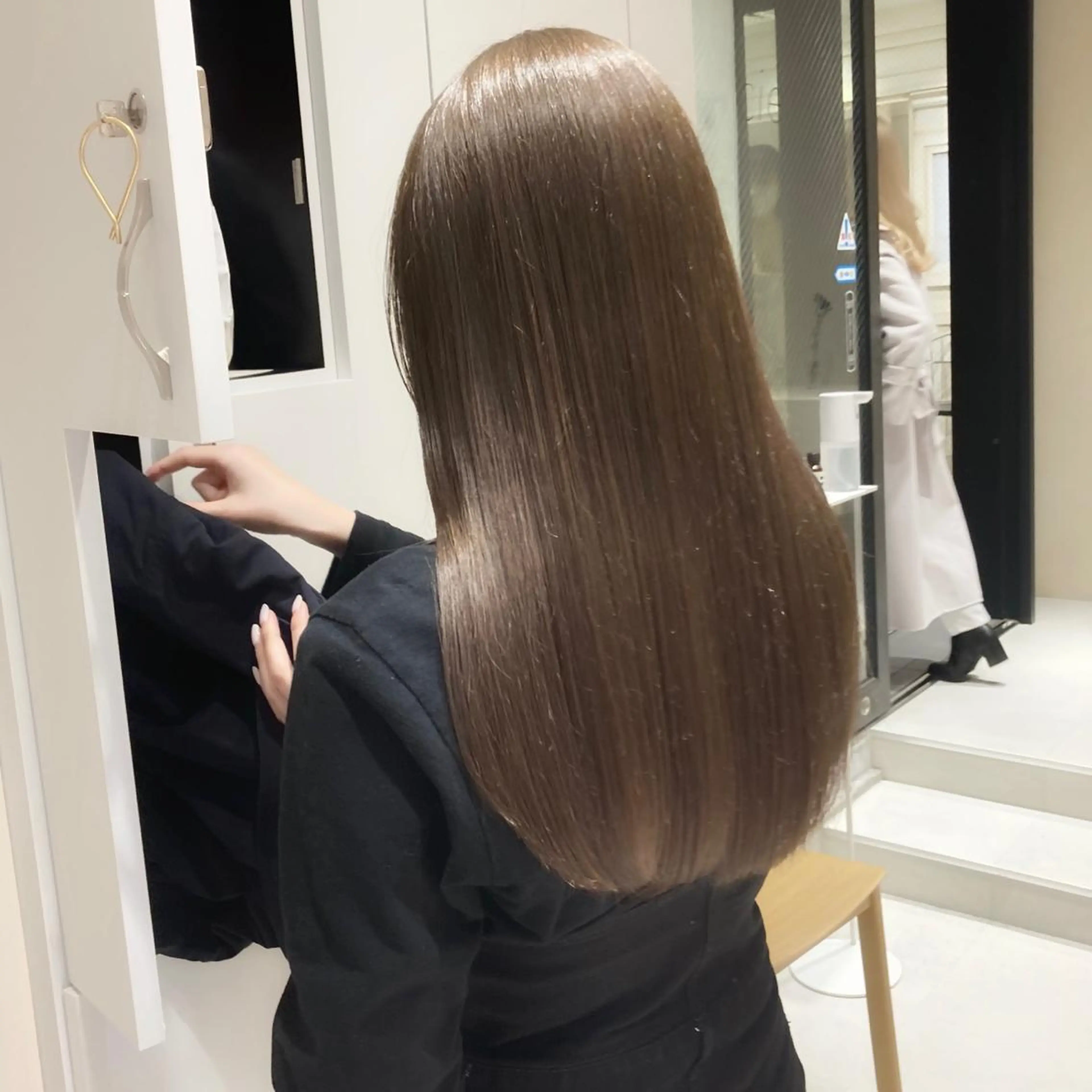 セミロング カラー ダブルカラー TONE所属・MURANAKA RYOのヘアスタイル