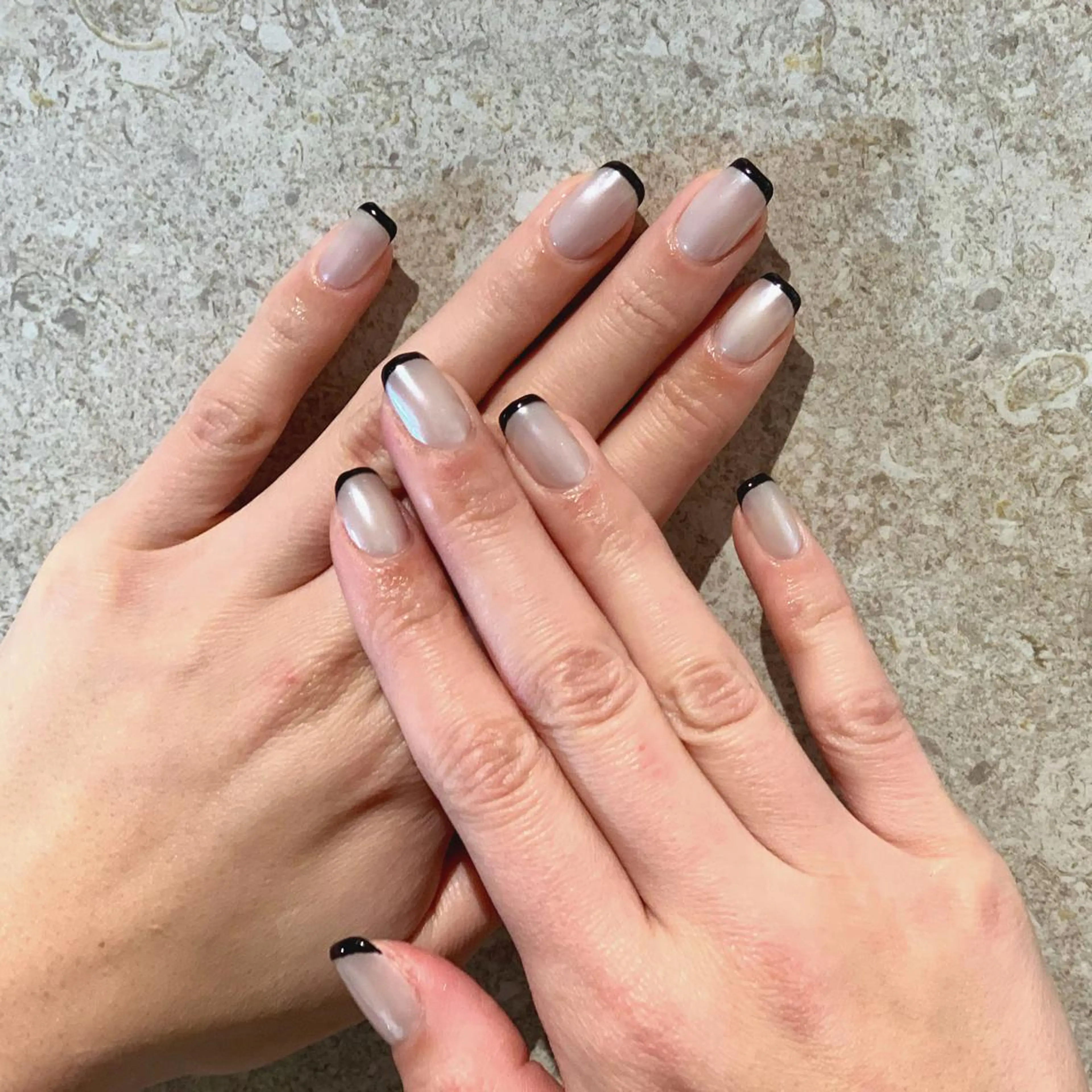 ネイル オーロラネイル ハンドネイル ハンドケア esby Loely MIZUKIのネイルデザイン