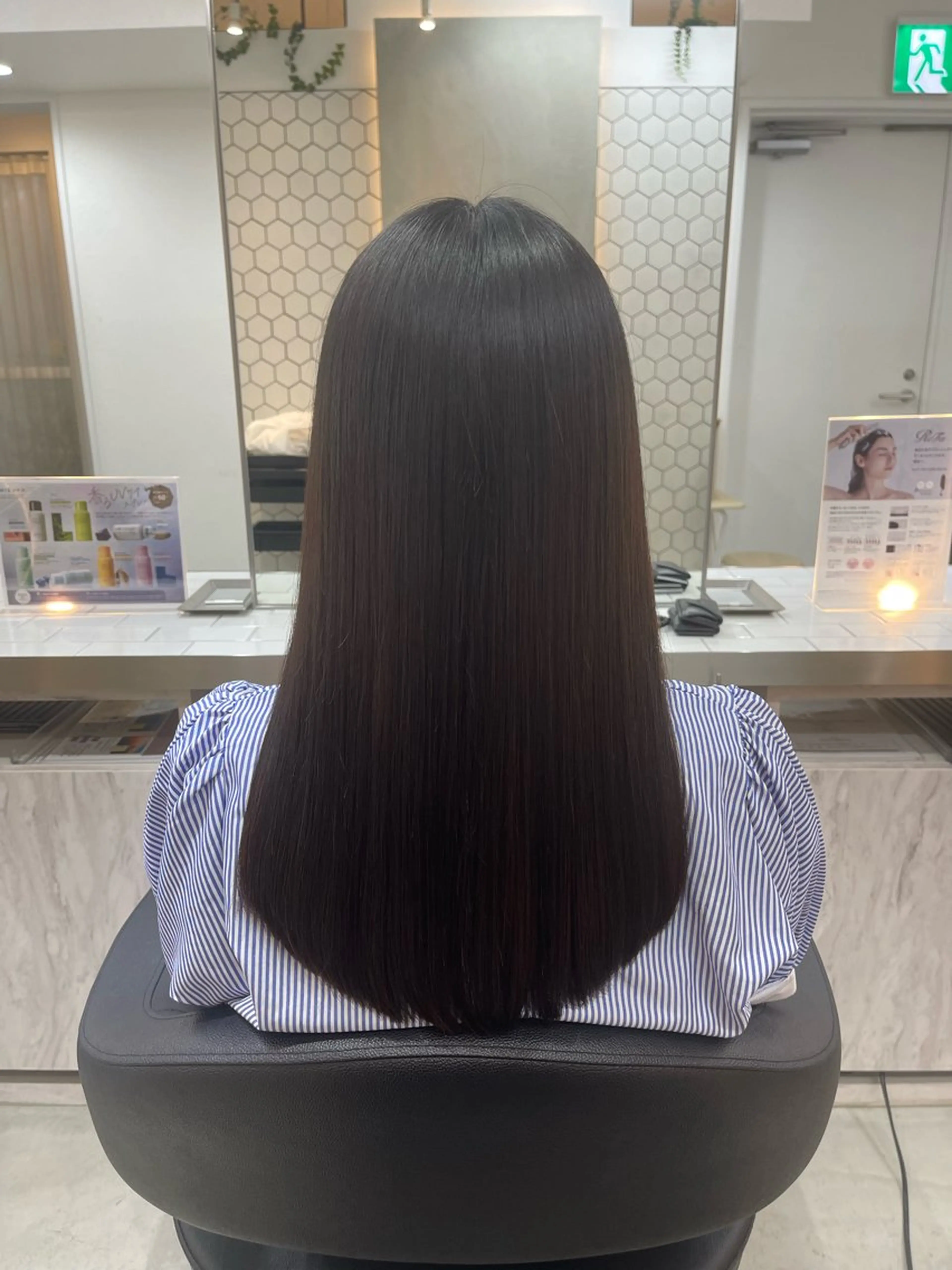 ロング TENSHO 原宿　ハイトーンのヘアスタイル