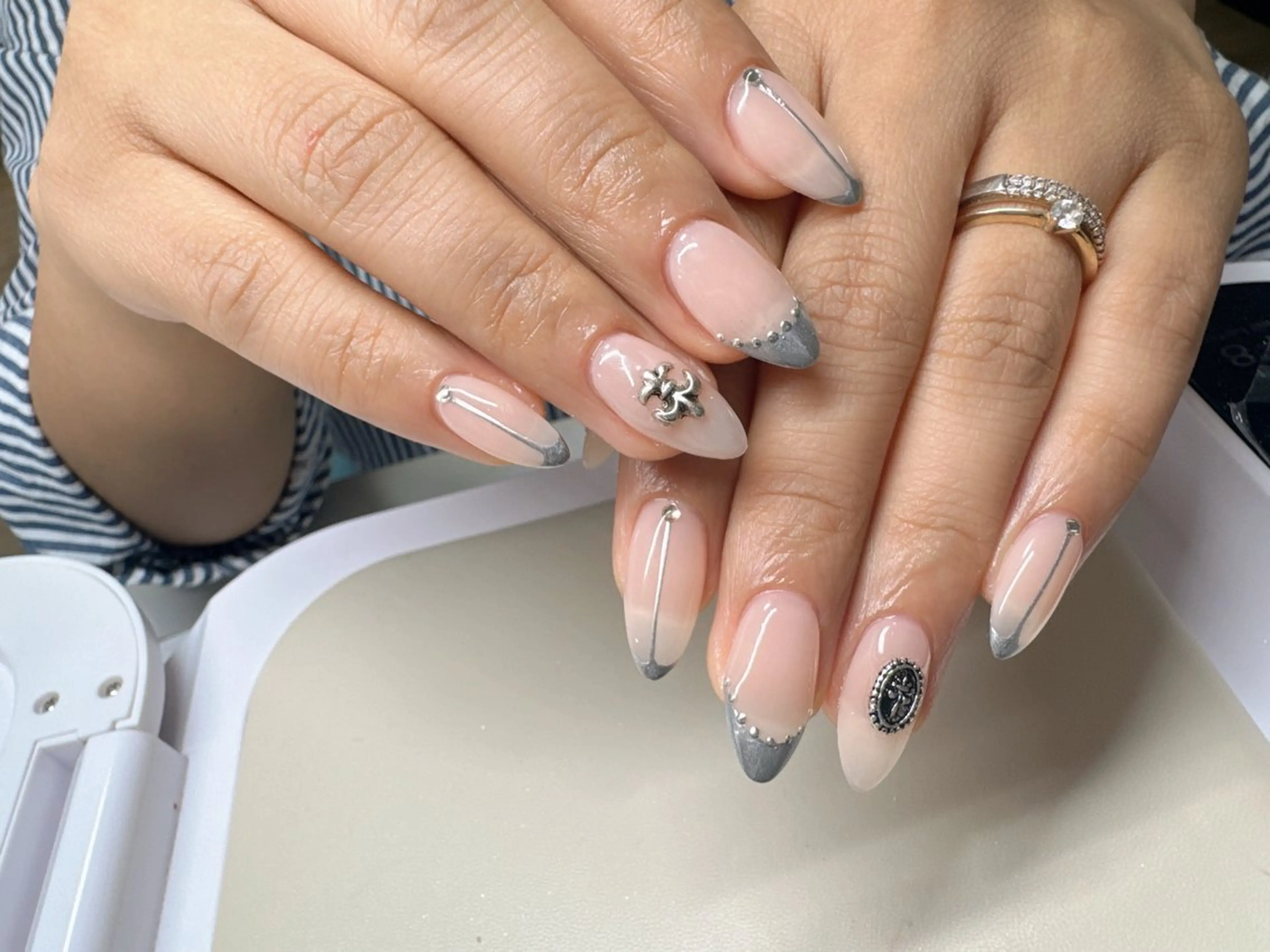 ネイル ハンドネイル Odon Beauty  nail  salon所属・ソコ ソコのネイルデザイン