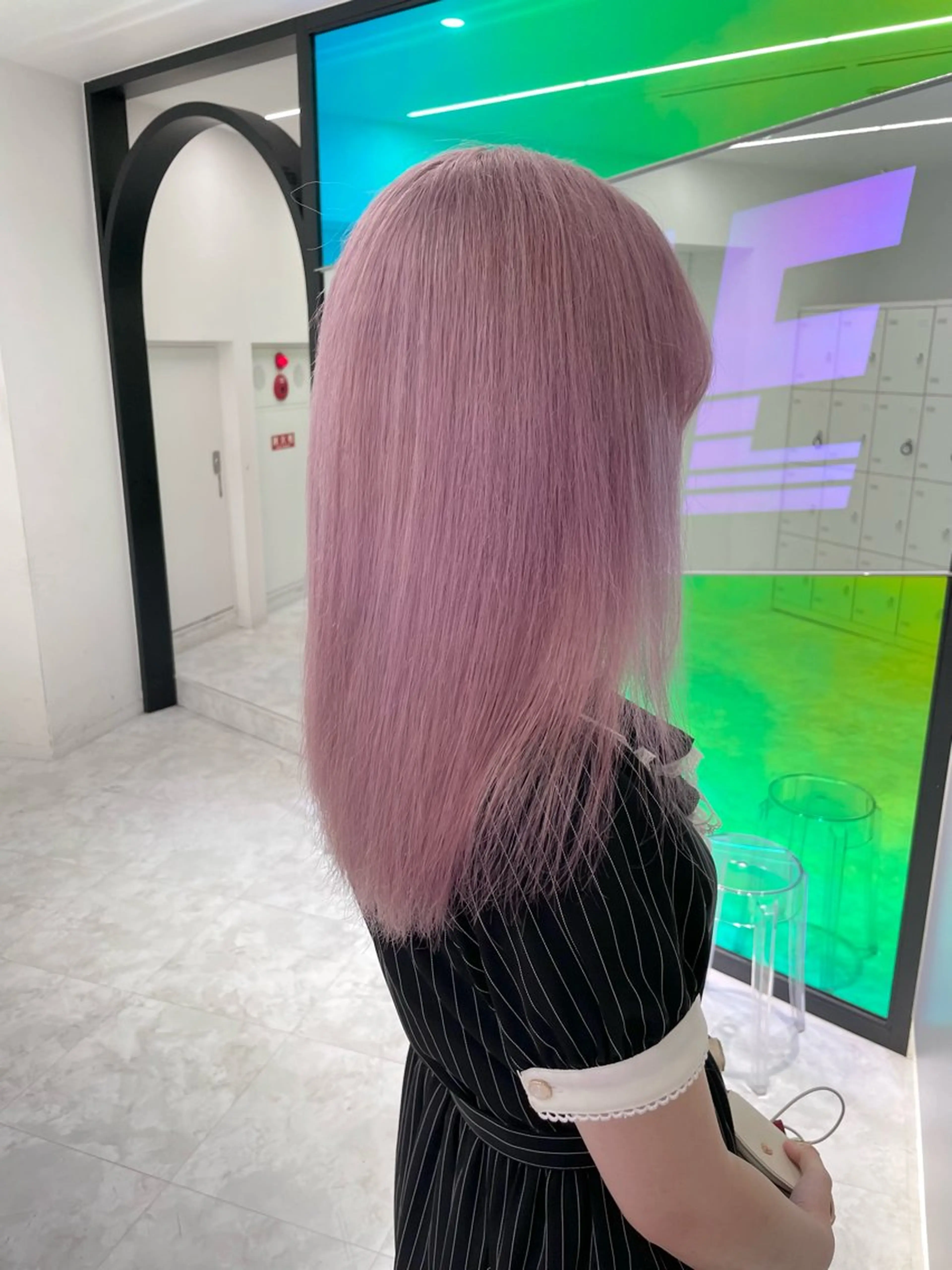 ミディアム カラー ヘアカラー 🤍💕ブリーチカラ ーAyaka💕🤍のヘアスタイル
