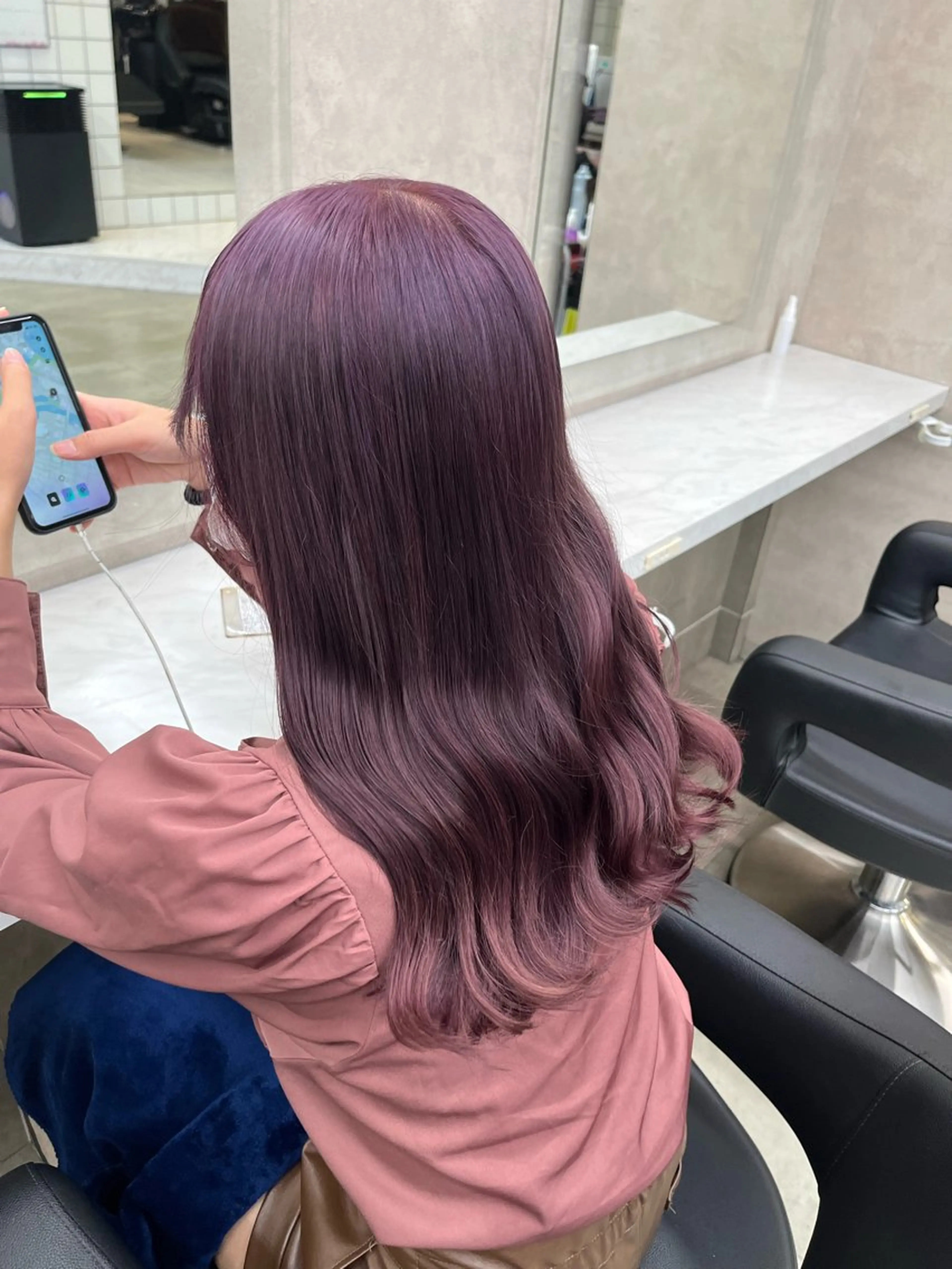 ロング 寒色＆ブリーチ特化 寒色MiOのヘアスタイル