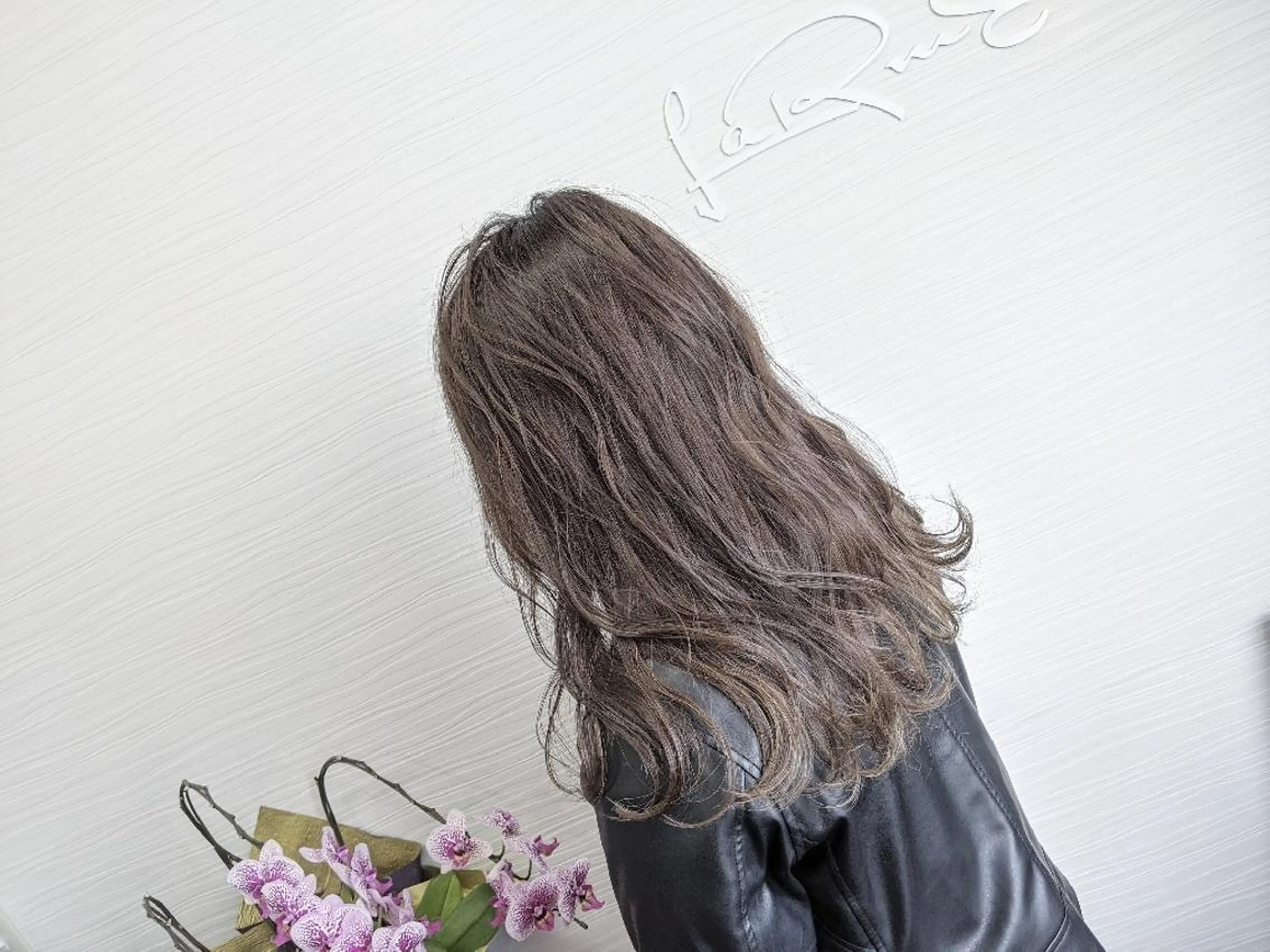 ロング LaRmE 代表　穂原大和のヘアスタイル