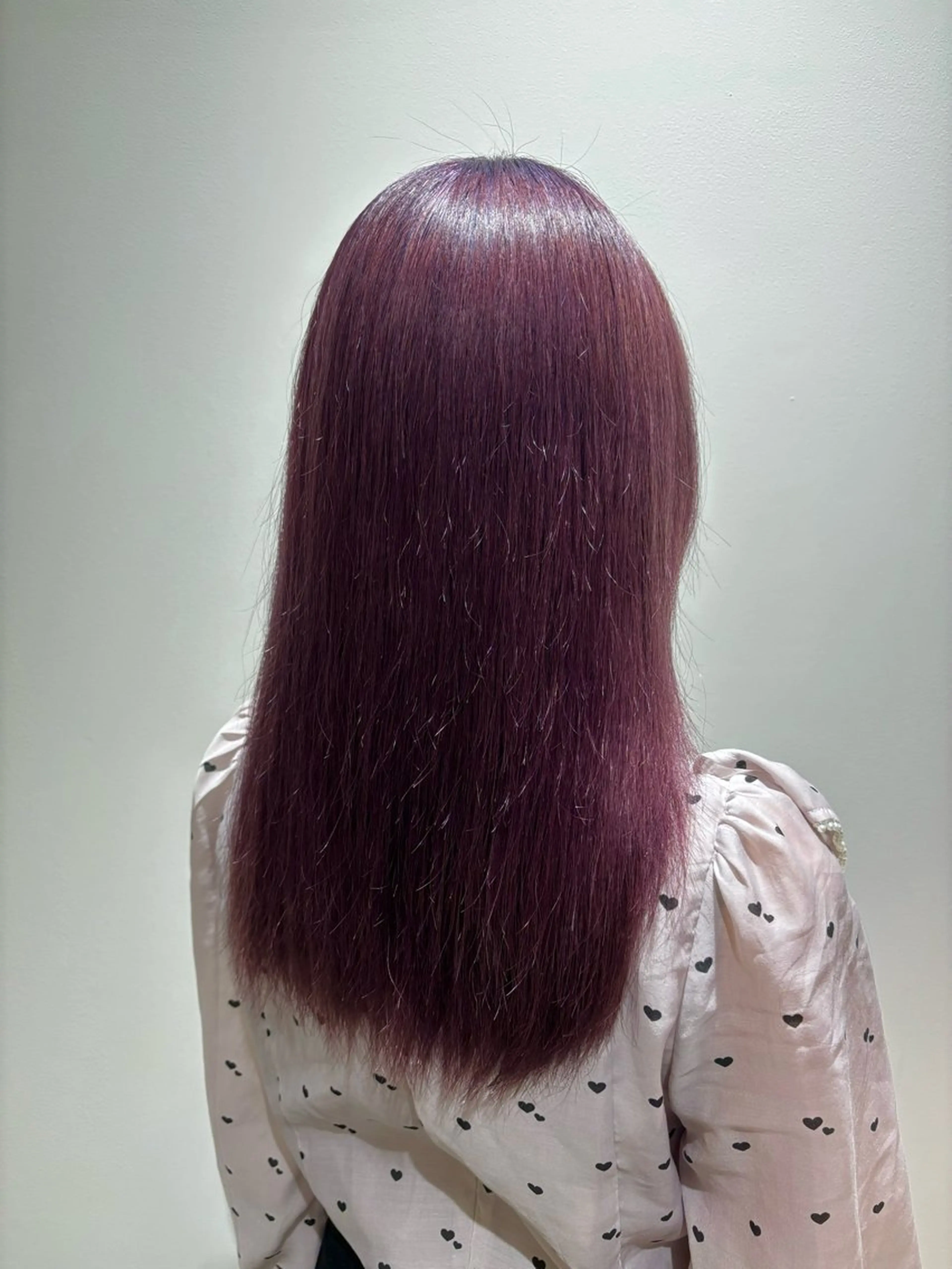 セミロング カラー ピンクカラー バイオレットカラー バイオレットピンク ヘアカラー ducha所属・DUCHA Tomida naoのヘアスタイル