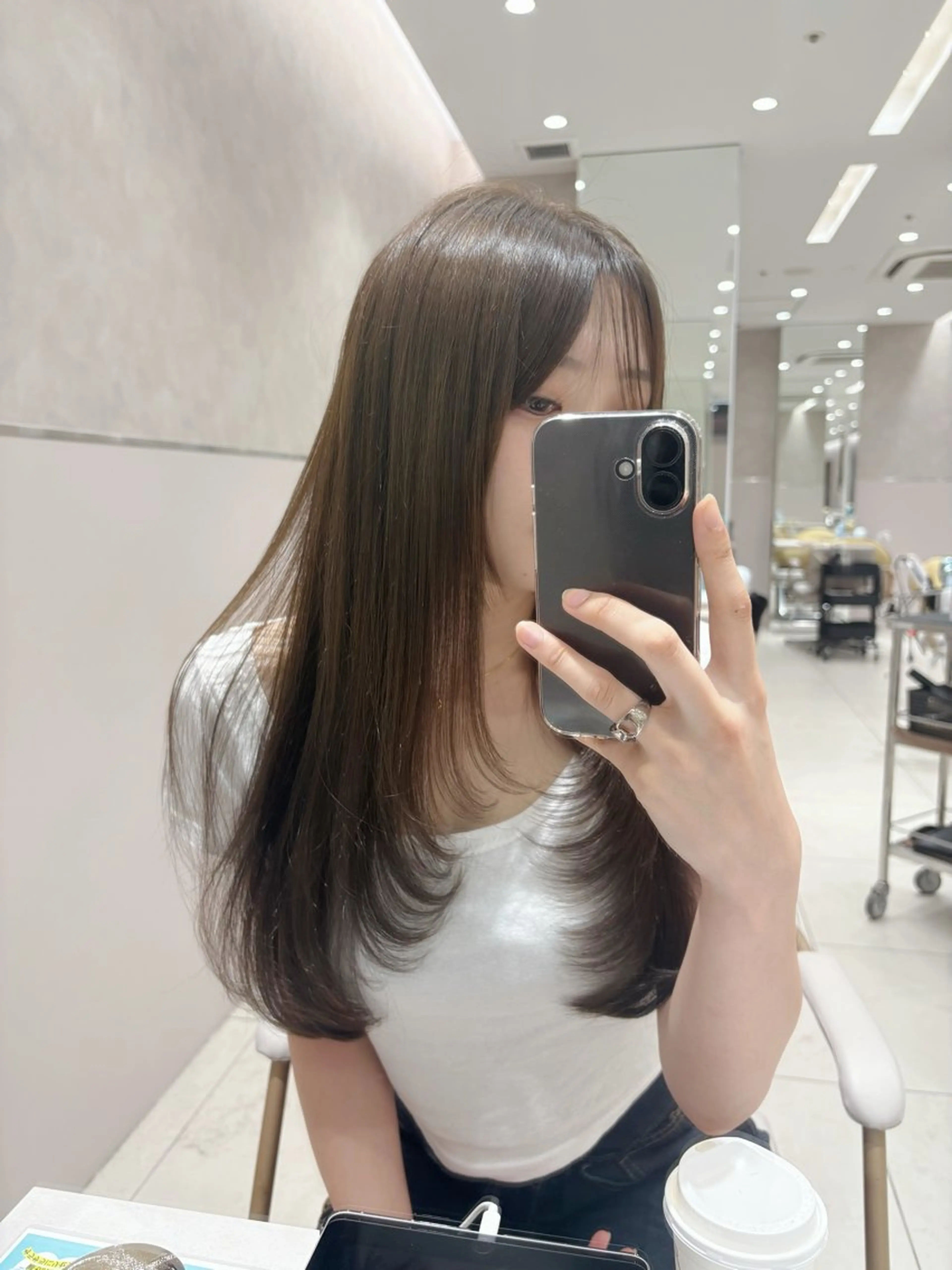 ロング ハイレイヤー レイヤーカット ロング カット ヘアカラー トリートメント 柴田礼空／レイヤー/ 顔まわりカットのヘアスタイル