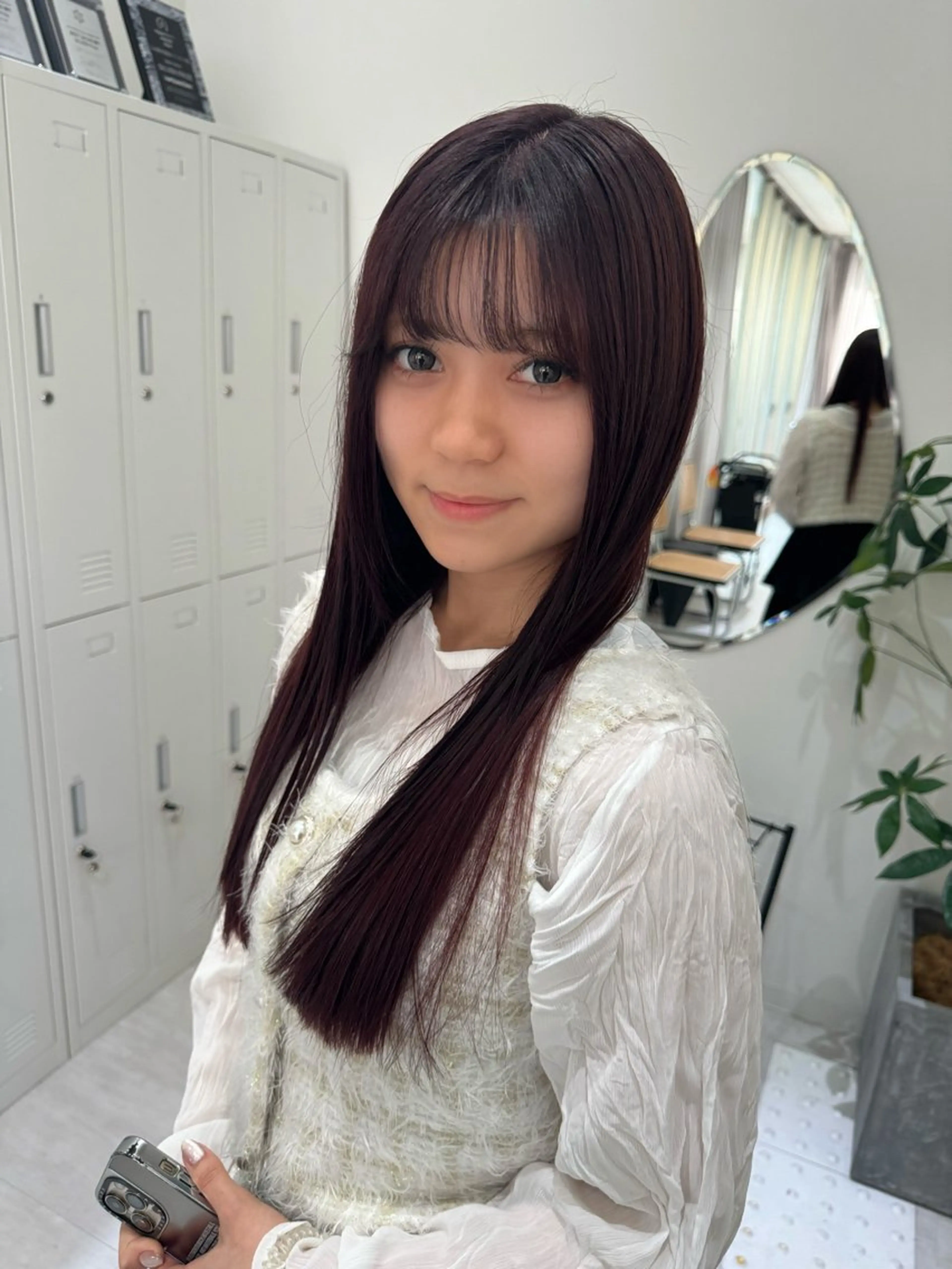 ロング カラー レッドカラー トリートメント ヘアカラー トリートメント 透け 艶感カラー 顔周り 齊木 勇人のヘアスタイル