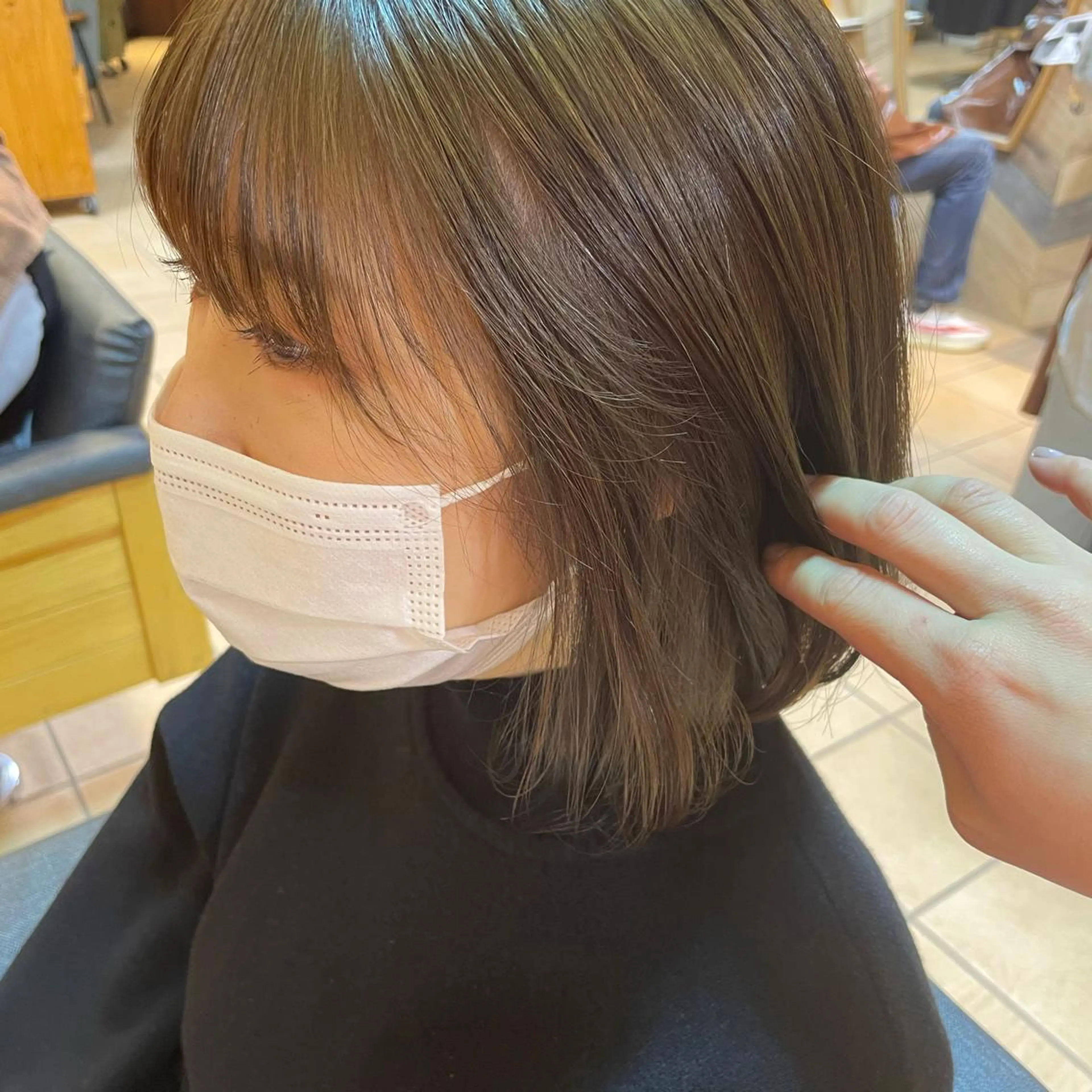 ミディアム カラー ベージュカラー ブリーチ カット ヘアカラー トリートメント AMANE🌼 ハヤシサオリのヘアスタイル