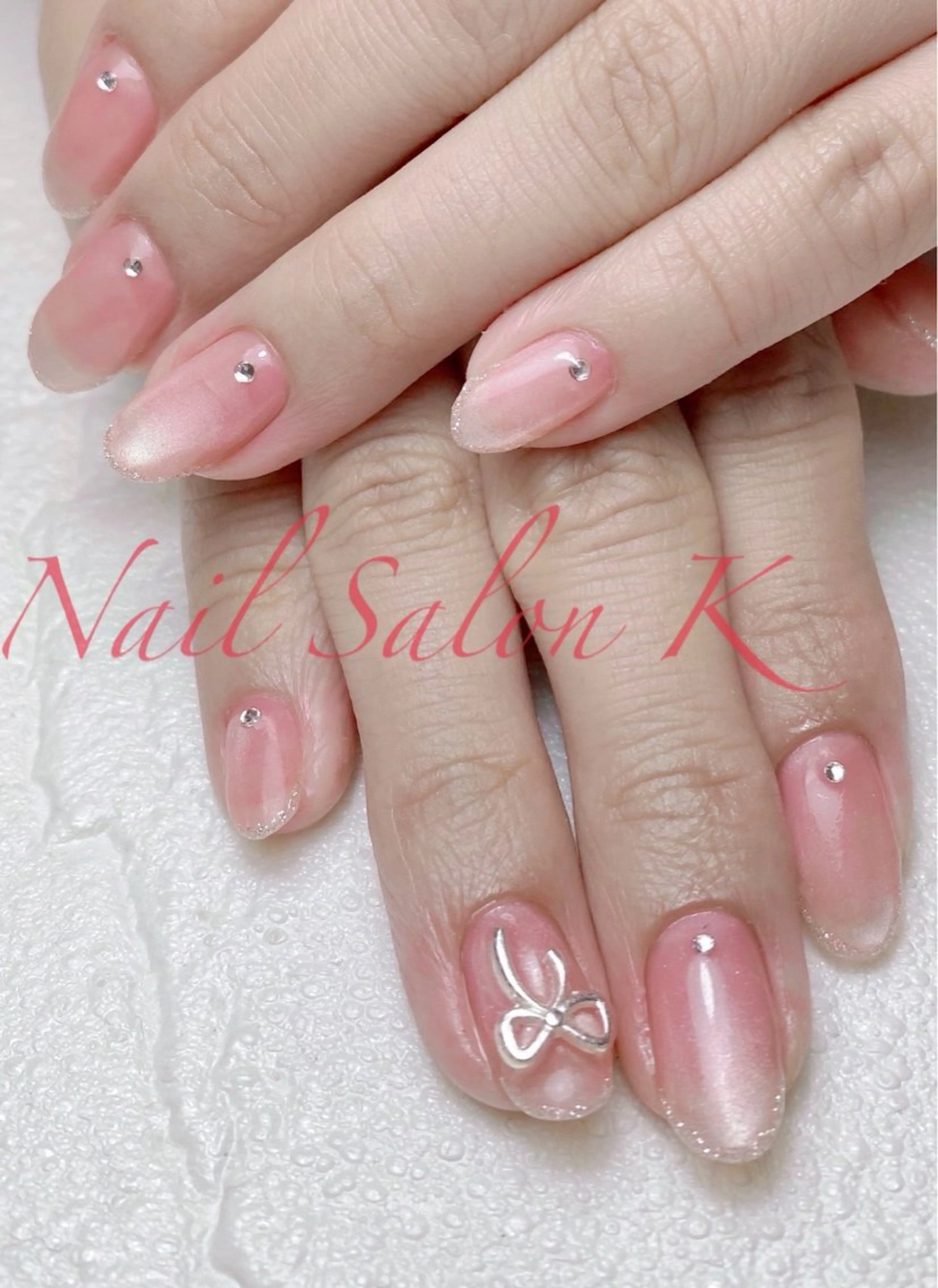 ネイル フレンチネイル ラメ(グリッター) オフィスネイル リボン ストーンネイル ハンドネイル Nail Salon K 🧸美爪育成のネイルデザイン