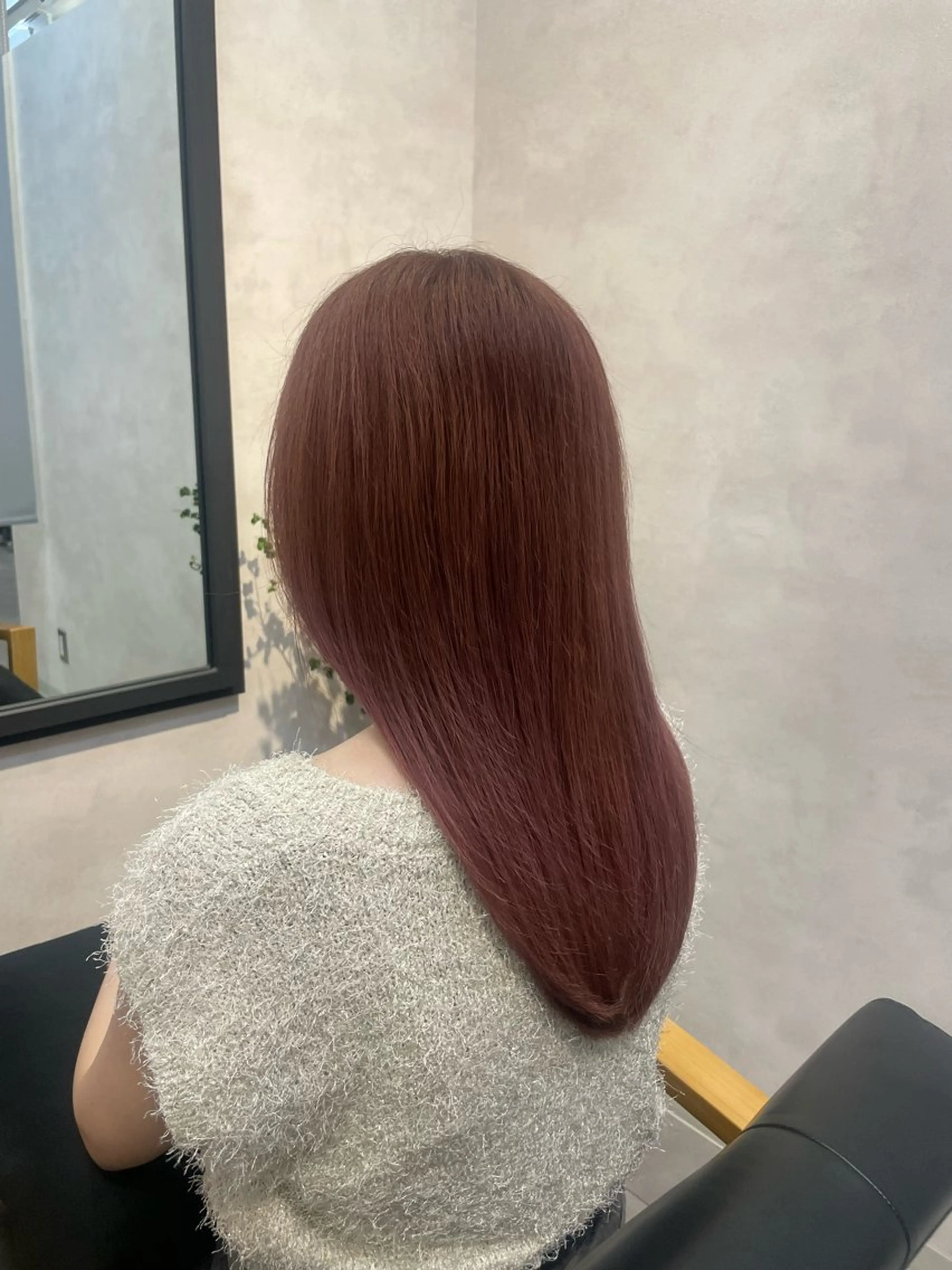 セミロング カラー ブリーチ カット ヘアカラー トリートメント 今村 南穂のヘアスタイル