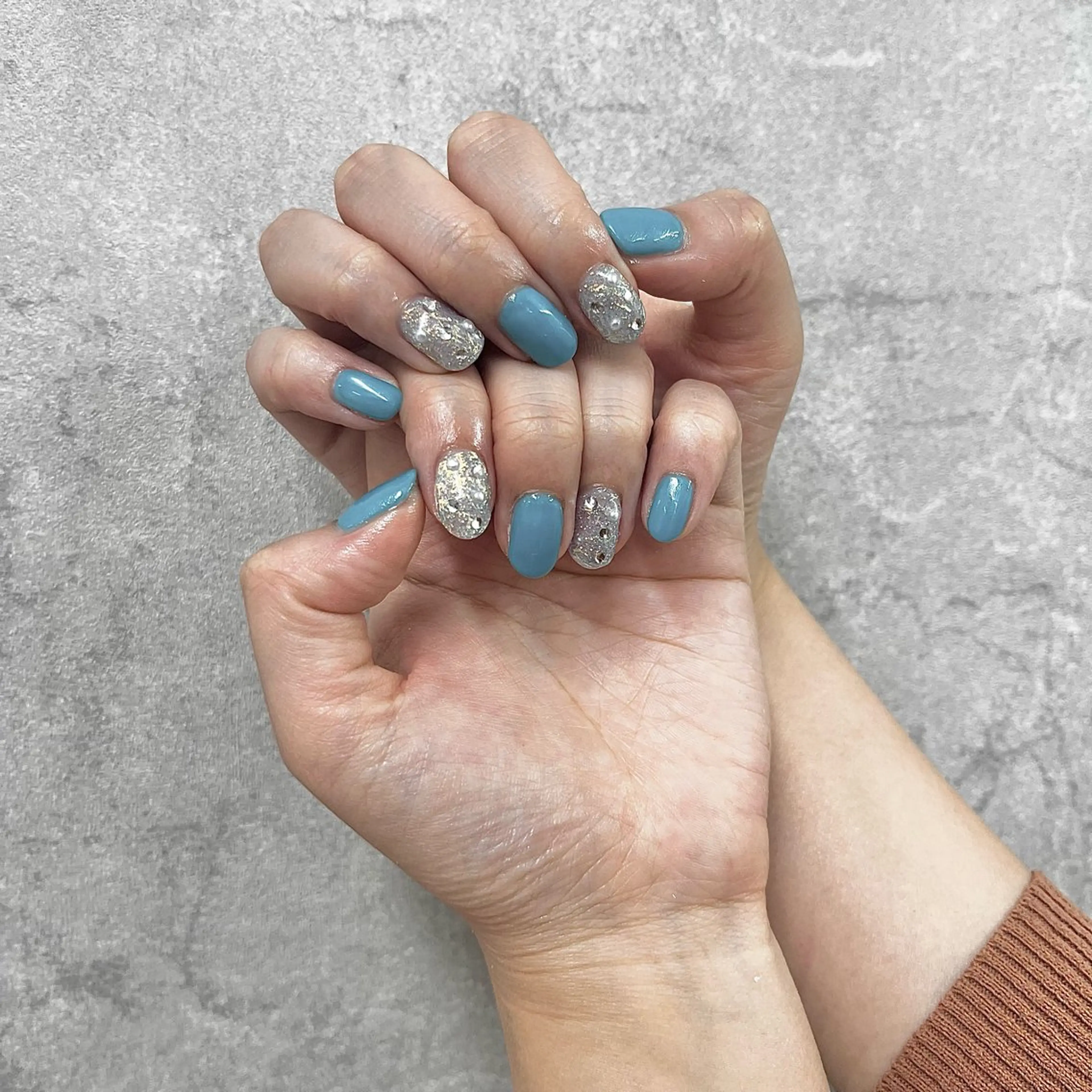 ネイル キラキラネイル 水色 TRU NAIL&EYE 本厚木店所属・TRU NAIL 本厚木 かなのネイルデザイン