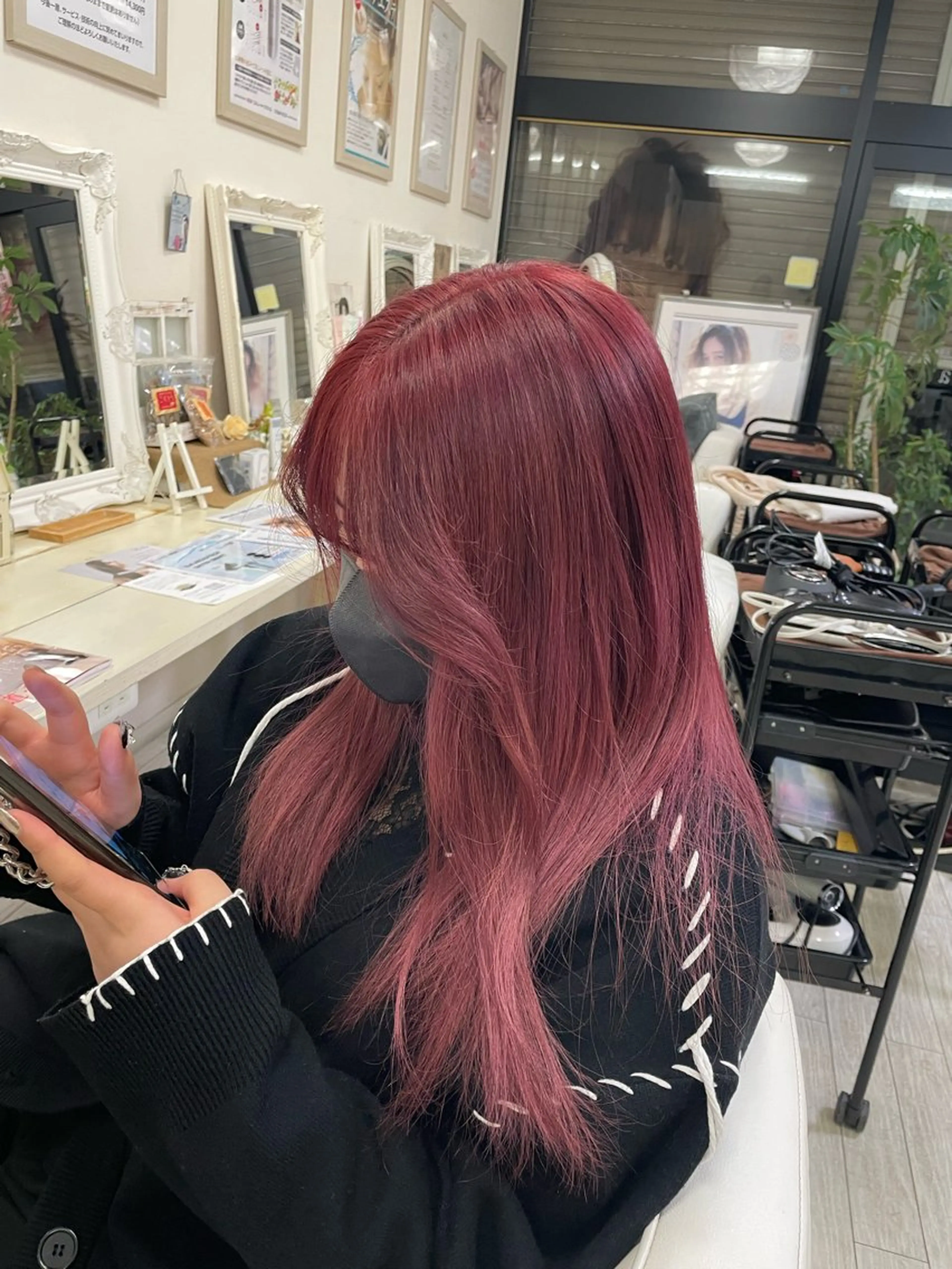 カラー ブリーチ レッドカラー bloomPremium所属・岡山美容院bloom HONOKAのヘアスタイル