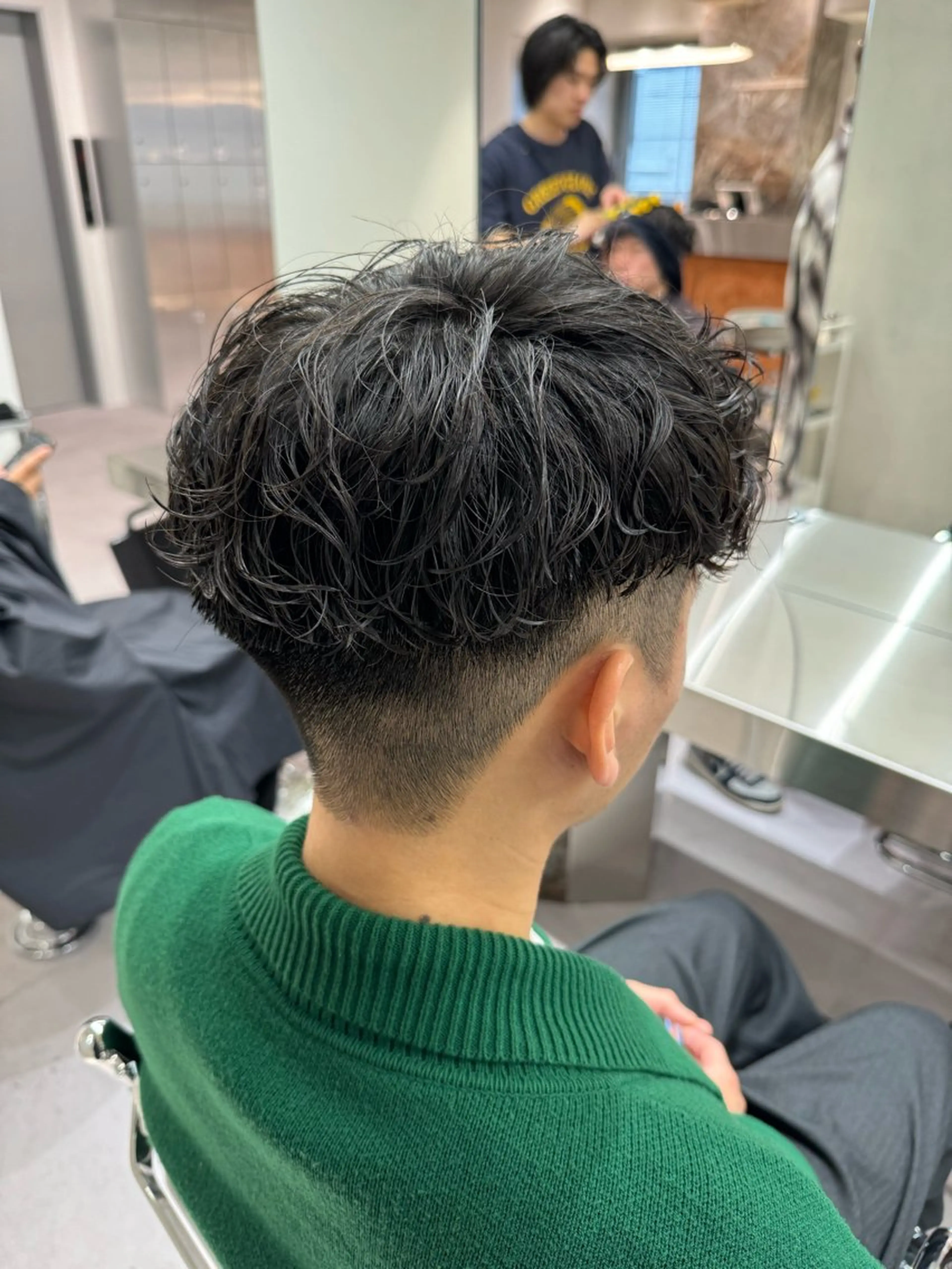 ショート パーマ メンズ 波巻きスパイラルパー マ/シャドウパーマ駿のヘアスタイル