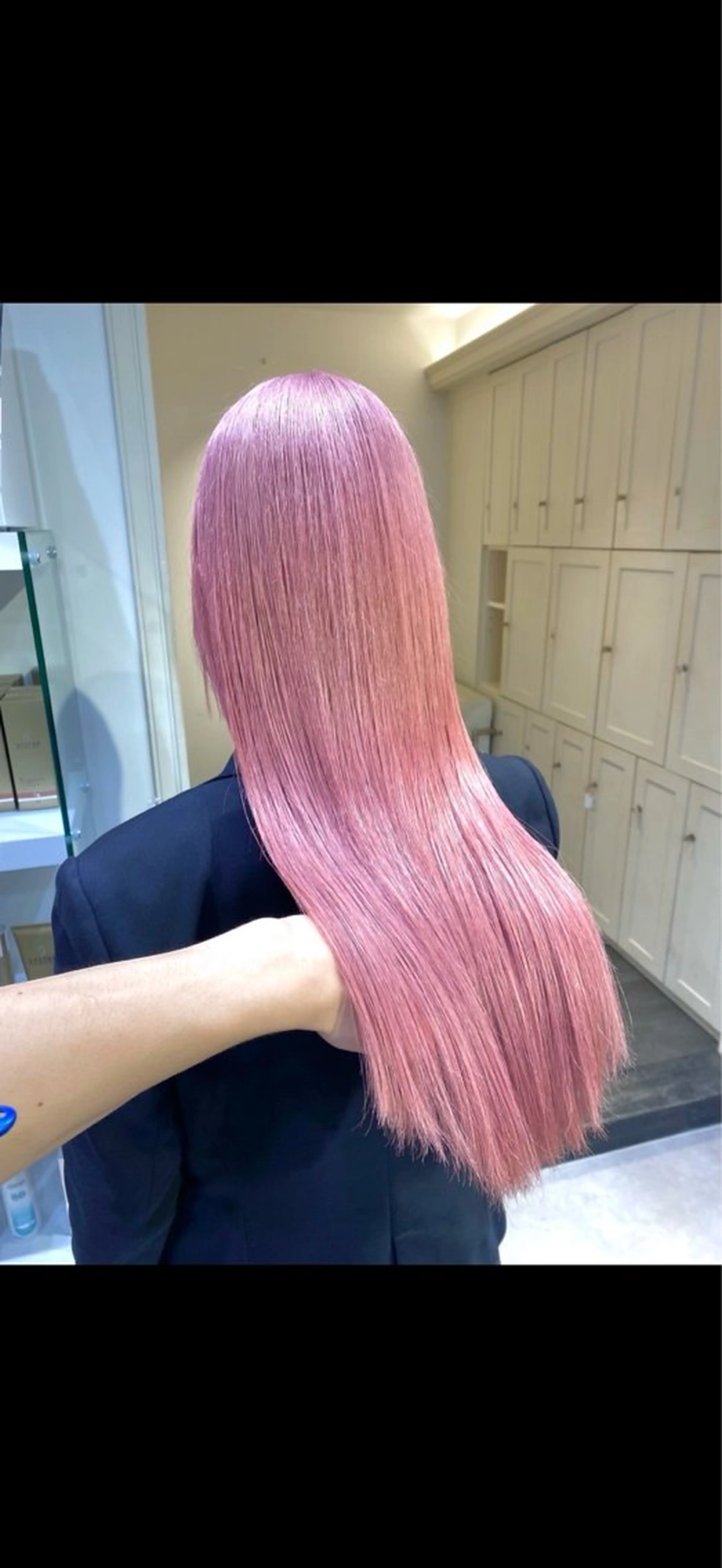 ロング カラー ハイトーンカラー ピンクカラー ヘアカラー トリートメント 岩澤 祐輔のヘアスタイル