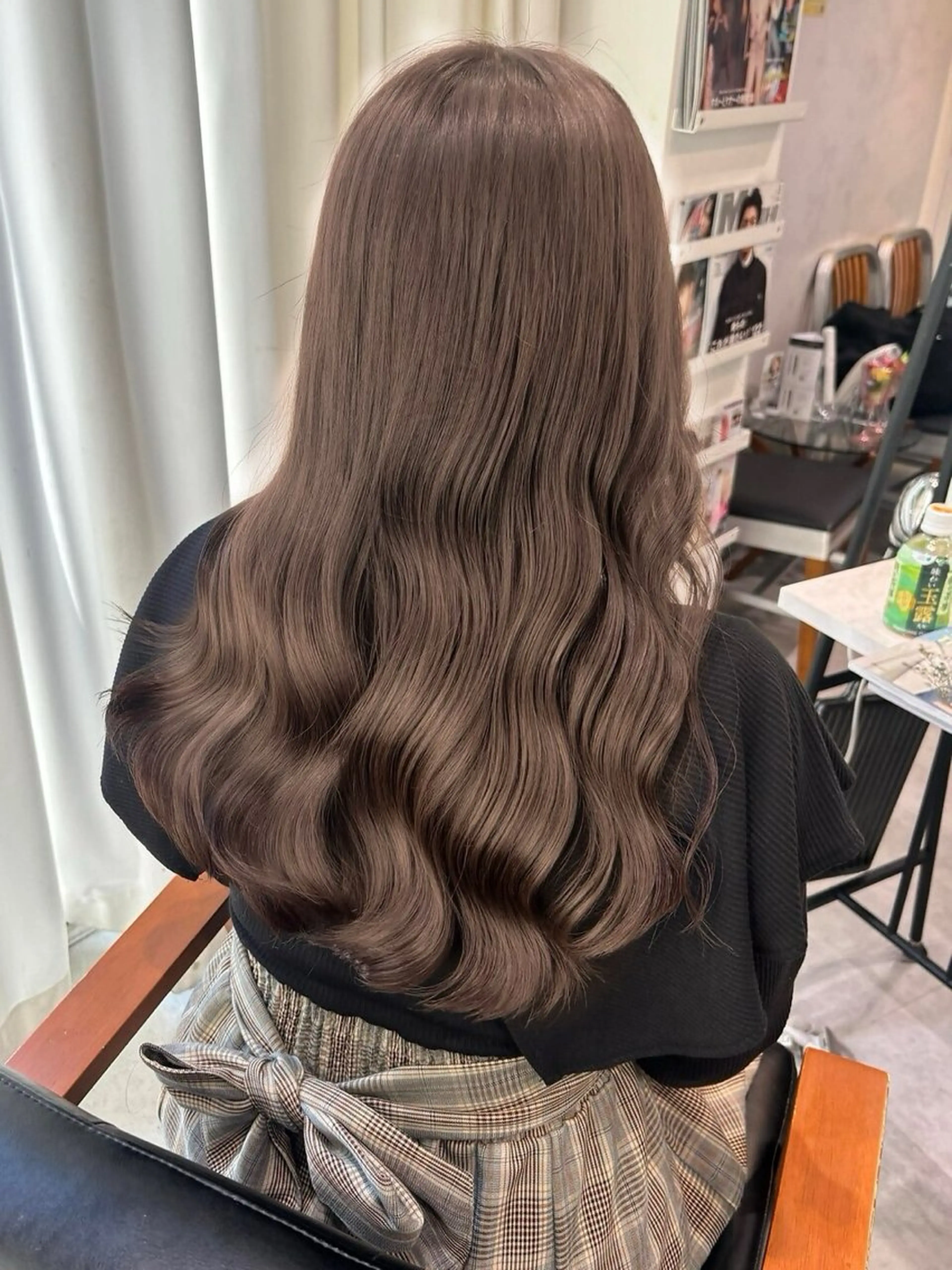 セミロング カット ヘアカラー トリートメント 透明感カラー/髪質改 善/束感まつ毛/にかのヘアスタイル