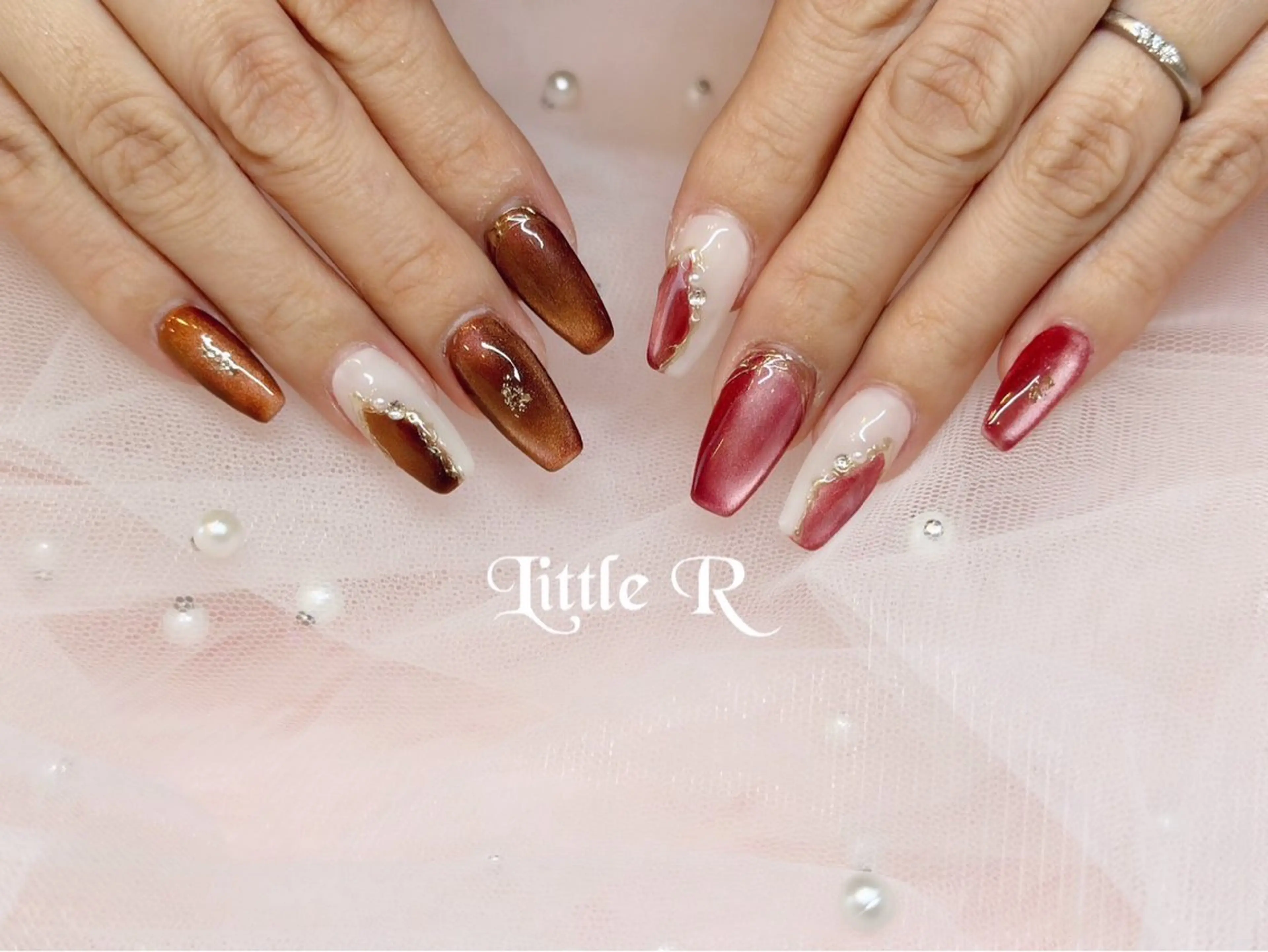 ネイル マグネットネイル Nailsalon Little Rのネイルデザイン