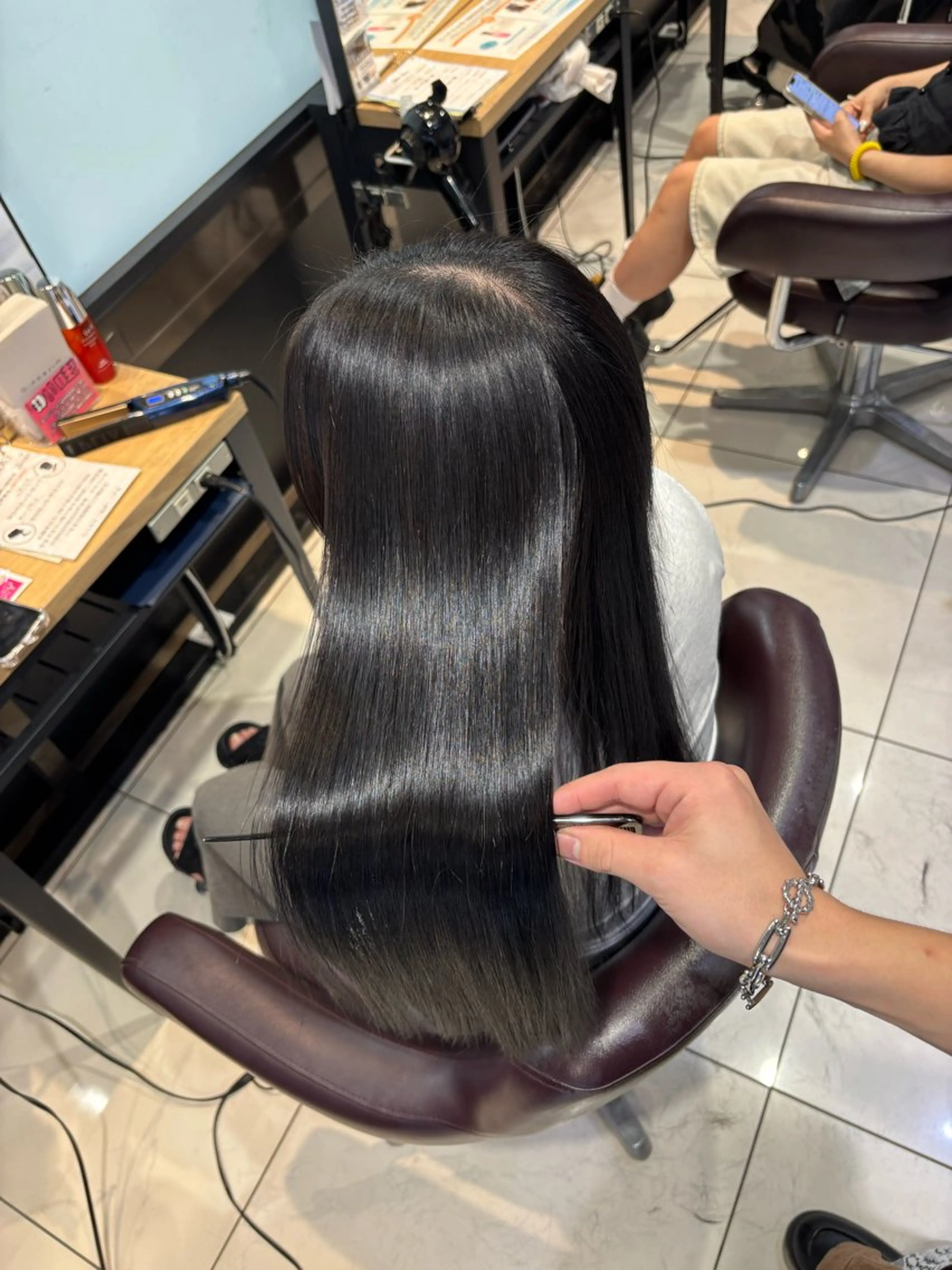 ロング 縮毛矯正 トリートメント 🦋レイヤー✖︎ 髪質改善🦋リョウヤのヘアスタイル