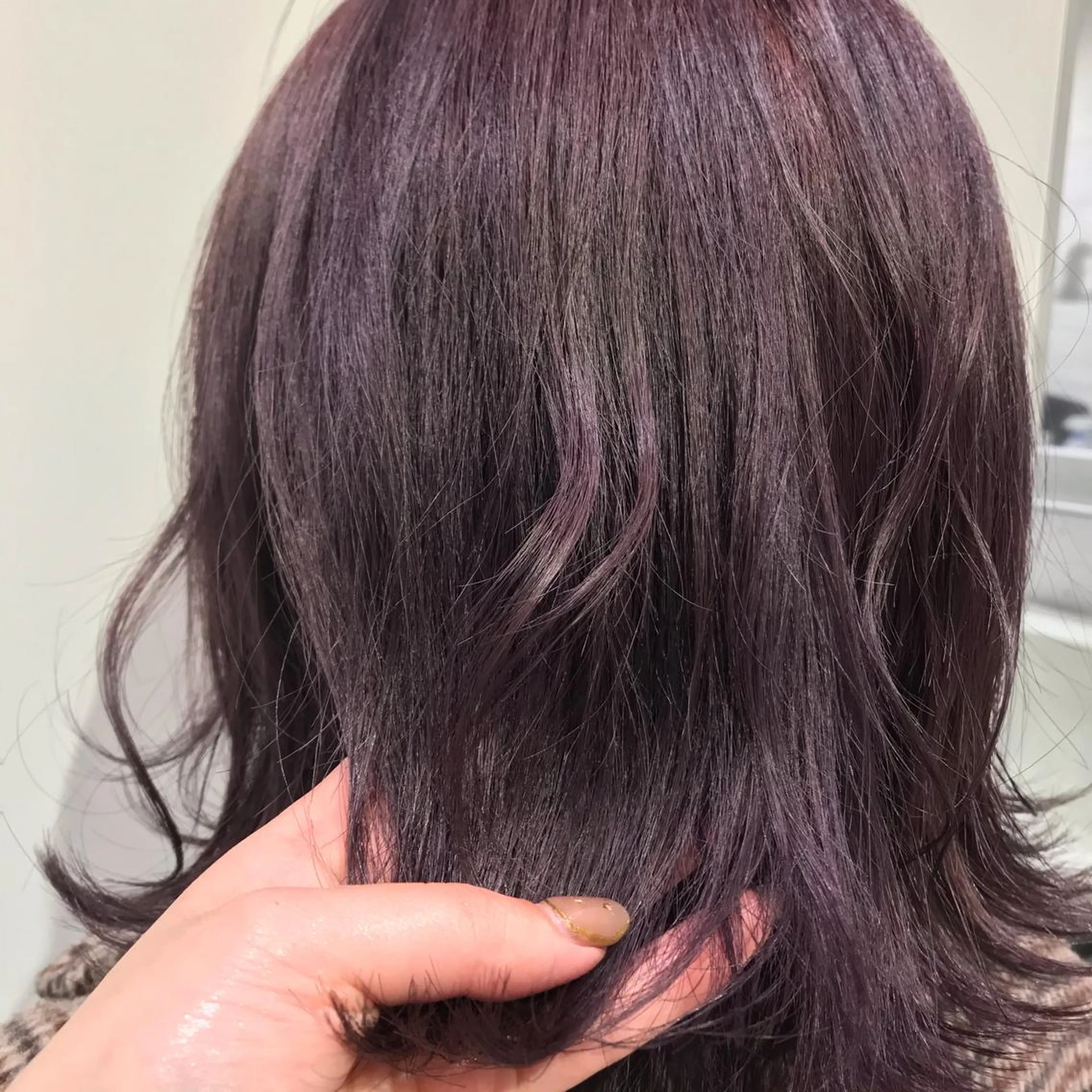 ミディアム カラー 透明感カラー イルミナカラー ラベンダーカラー カット ヘアカラー トリートメント 暖色カラー🌹 中山由梨のヘアスタイル