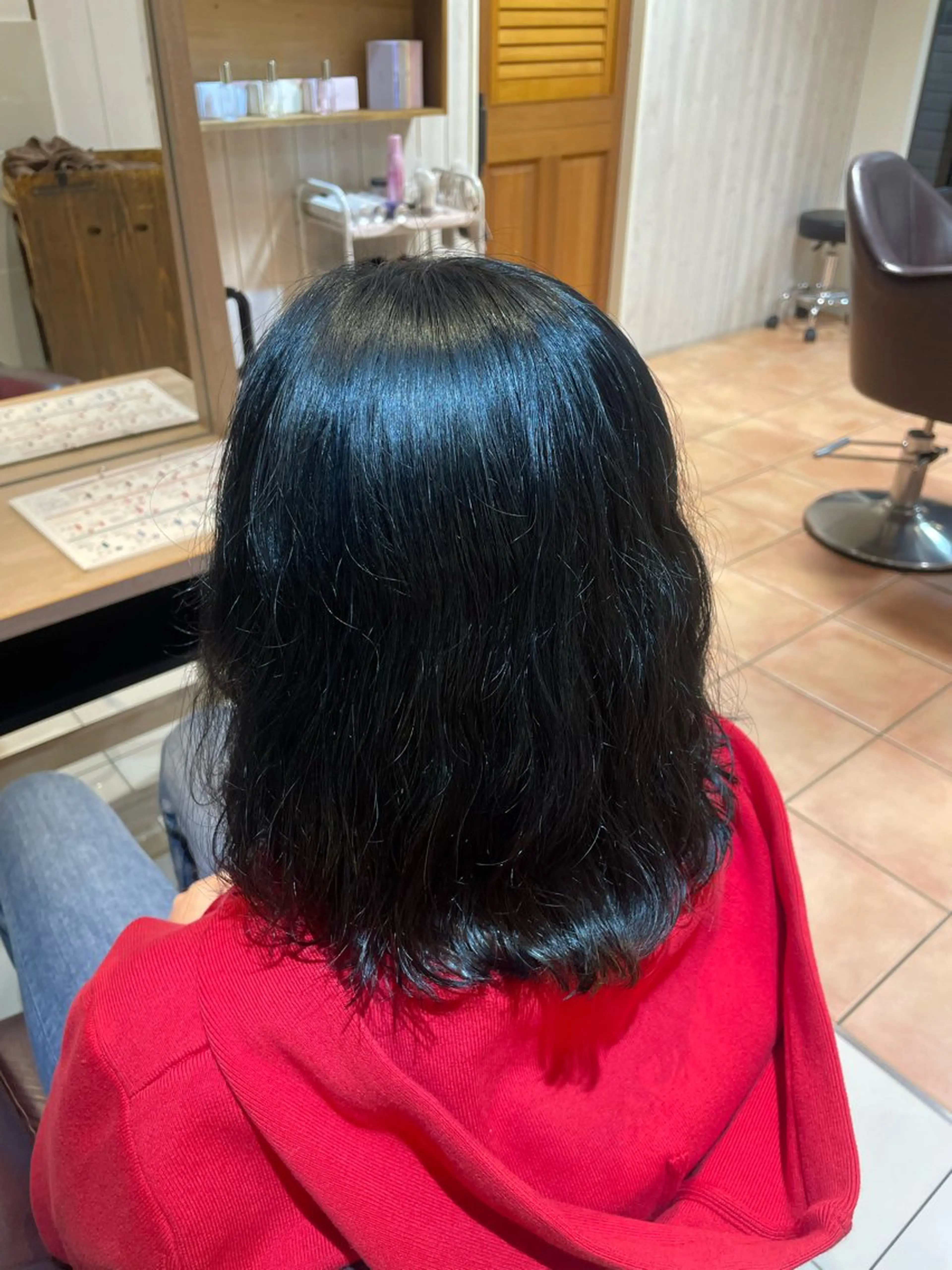 カラー NA NAのヘアスタイル