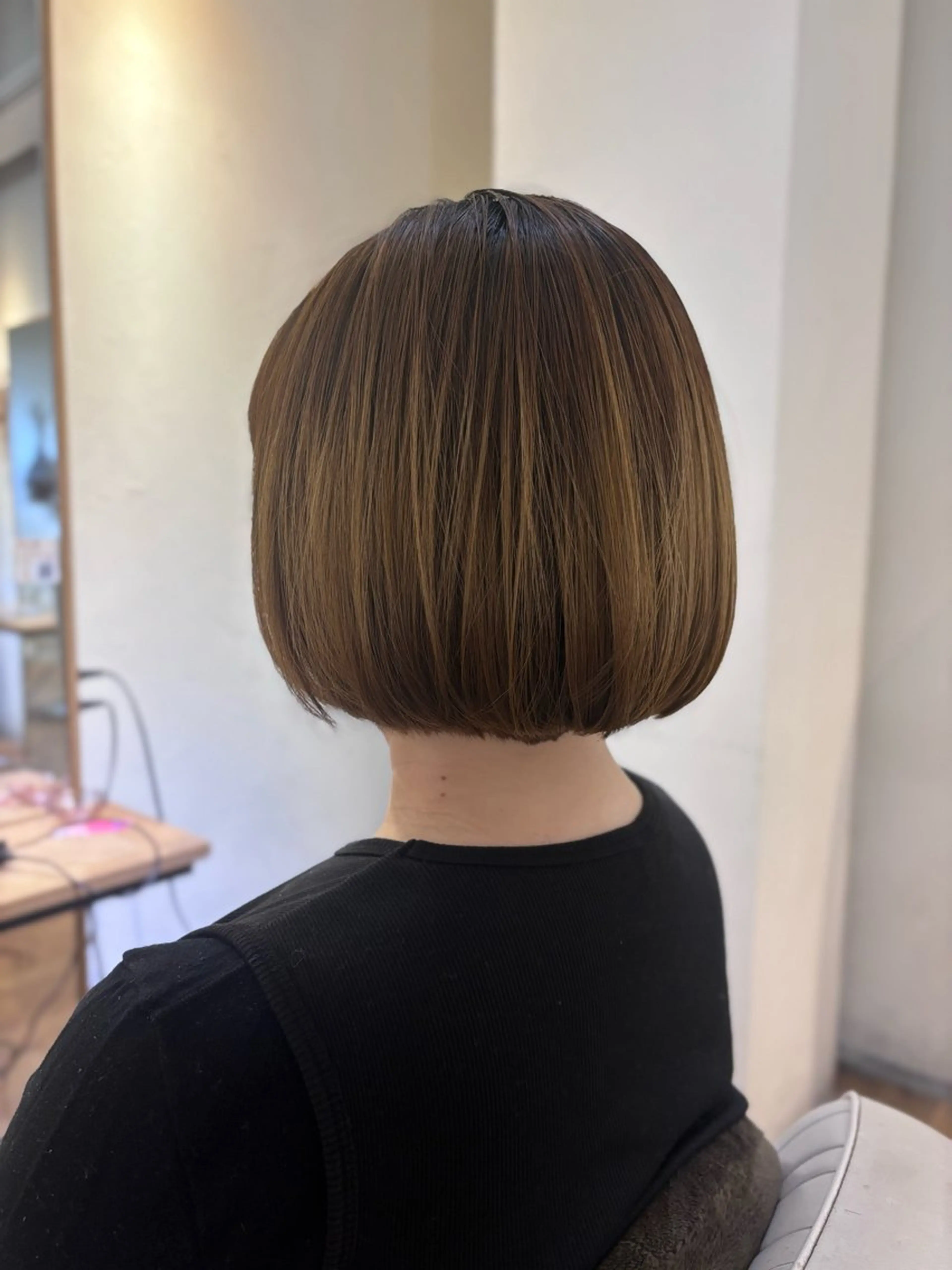 ミディアム 酸性ストレート カット 縮毛矯正 トリートメント newi京橋 yukaのヘアスタイル