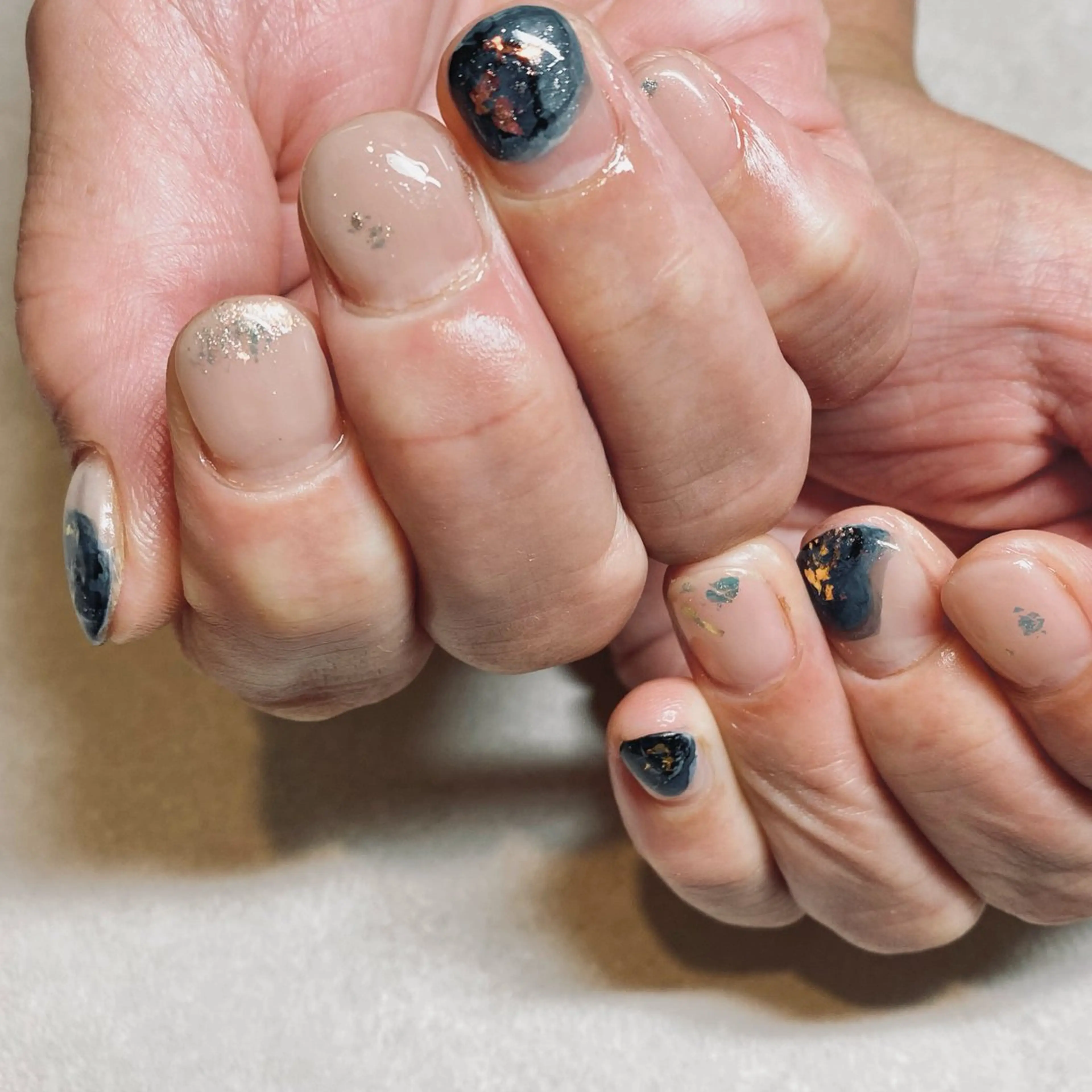 ネイル ハンドネイル nail salon swaddle 🪽のネイルデザイン