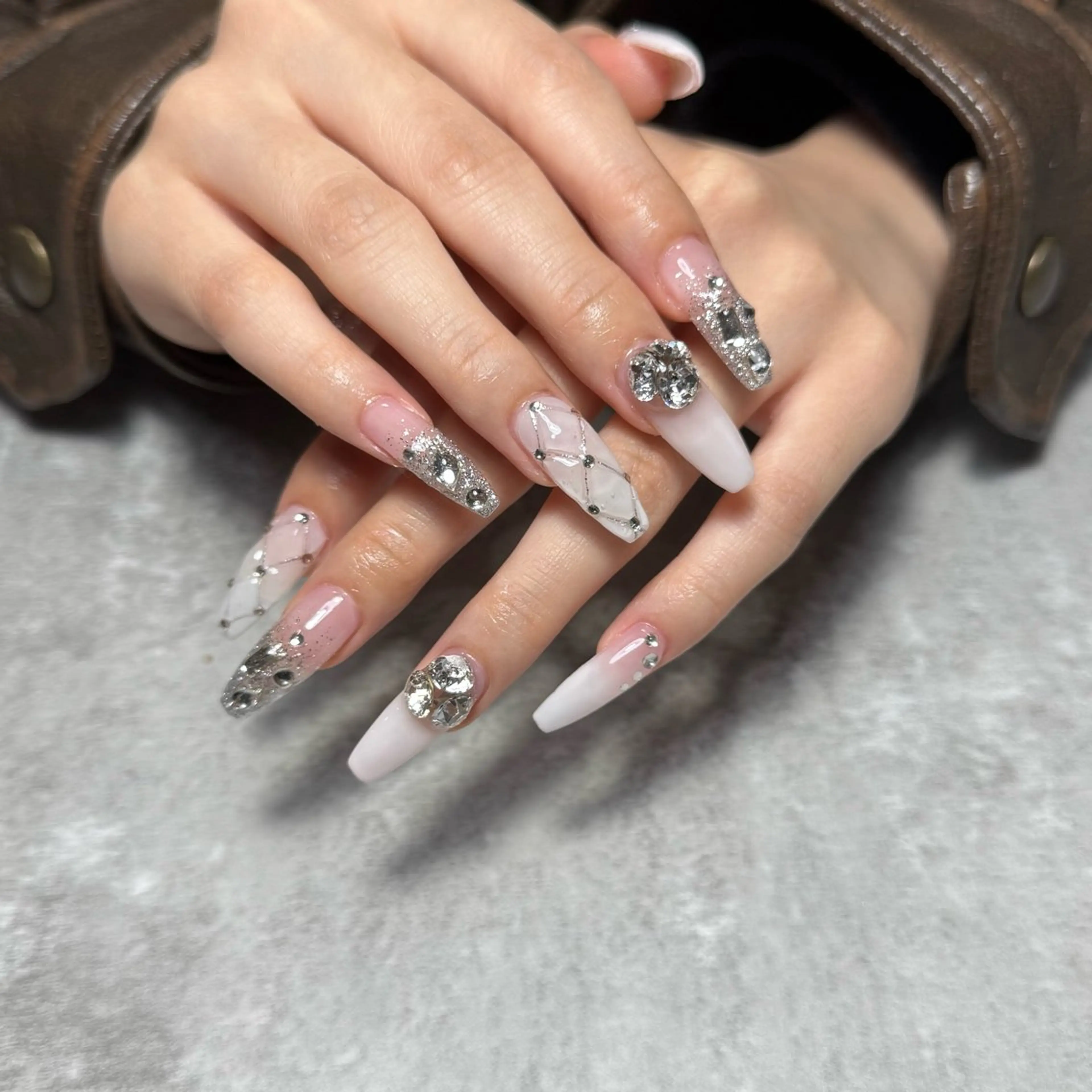ネイル ハンドネイル NAIL303所属・NAIL303 🛼 SHIORIのネイルデザイン