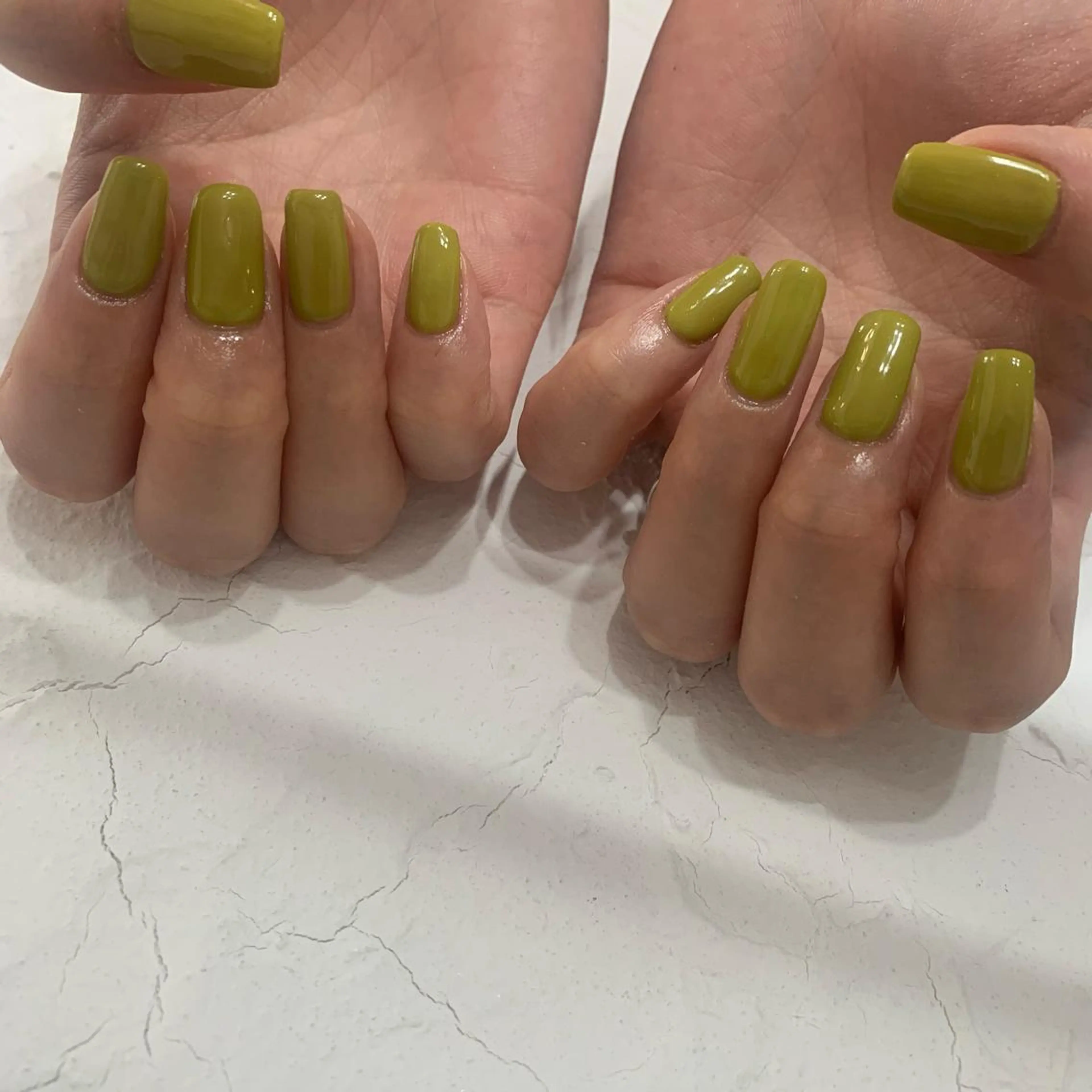 ネイル emanon 新宿東口店所属・nailist akariのネイルデザイン