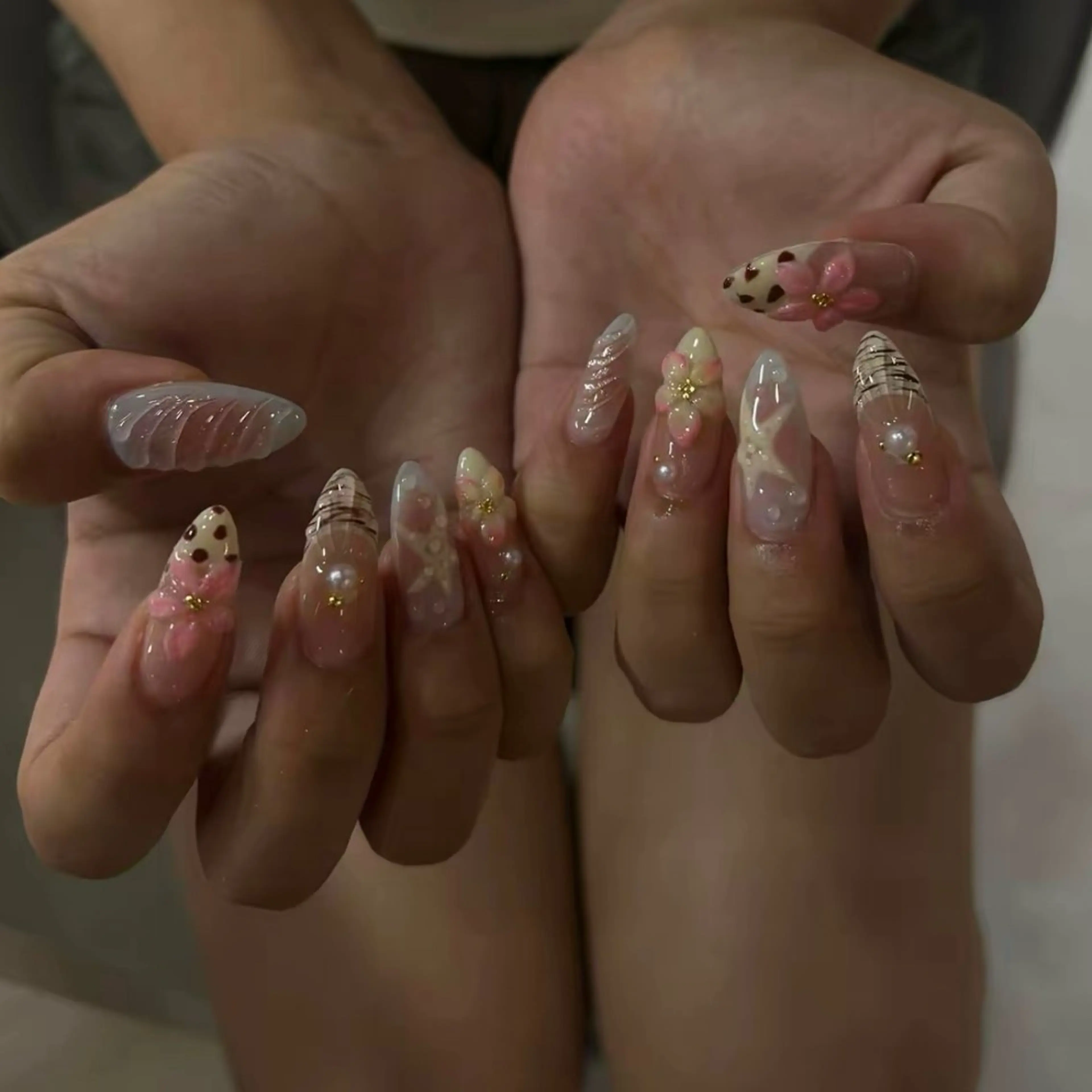 ネイル ハンドネイル Luna Glade Nail Salon所属・Luna Gladeのネイルデザイン