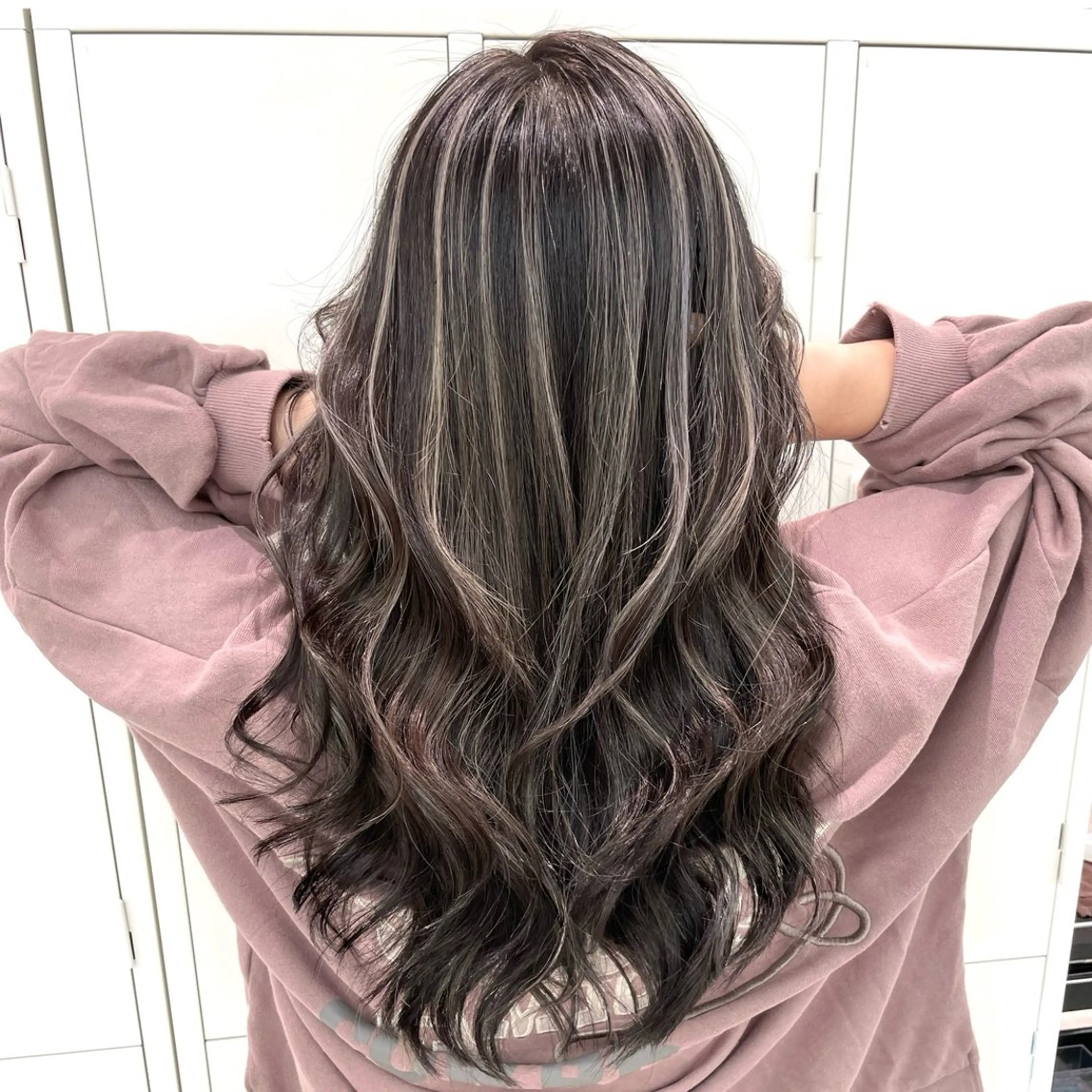 セミロング カラー カット ヘアカラー トリートメント 奥山義進/ハイトーン /バレイヤージュのヘアスタイル