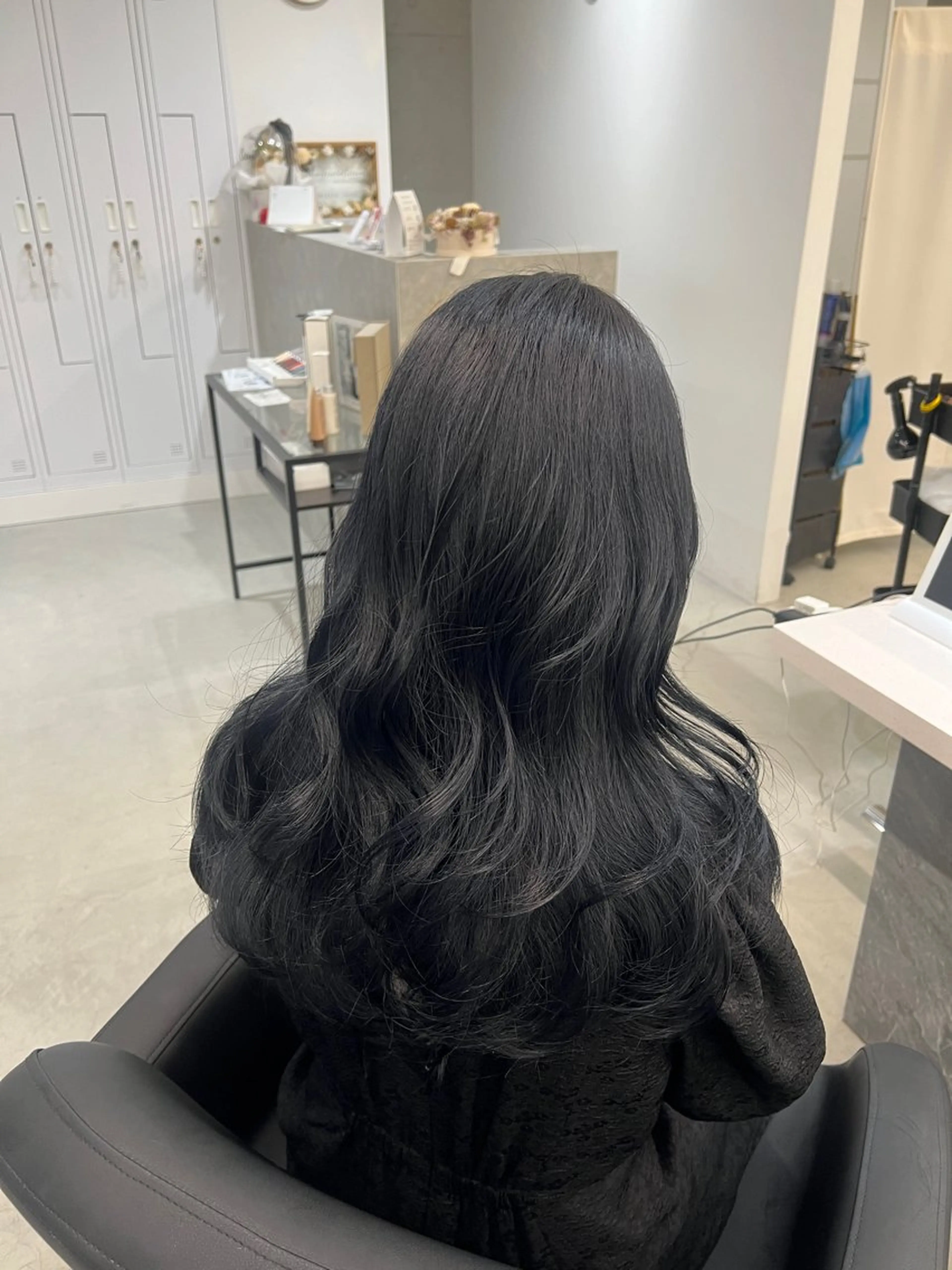 ロング カラー ブリーチ 透明感カラー ダブルカラー ハイトーンカラー ブリーチなしカラー カット ヘアカラー トリートメント 頓所 大昂のヘアスタイル