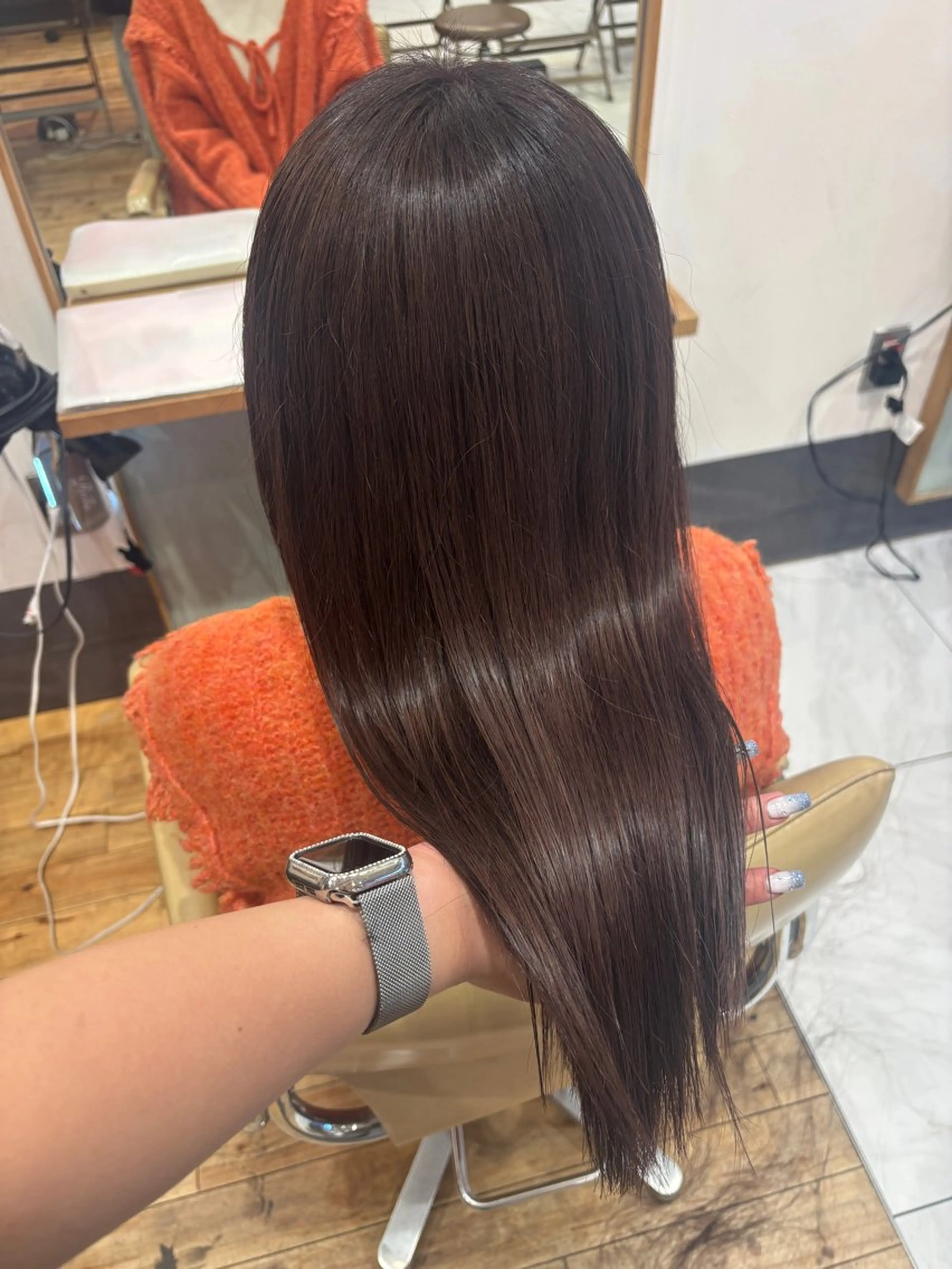 セミロング カラー カット ヘアカラー ️🩵RINKA/ ハイトーンカラー🩵のヘアスタイル