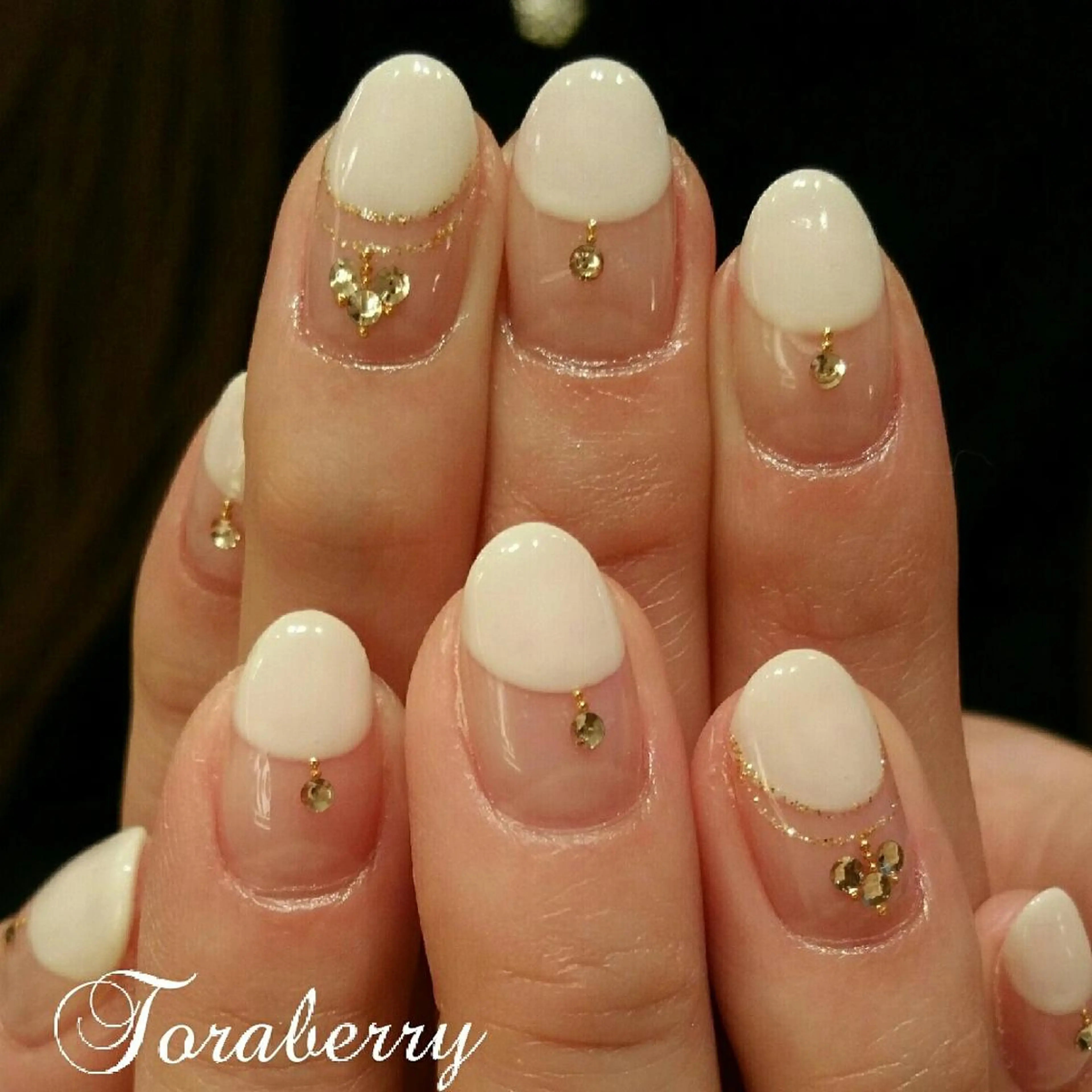 ネイル フレンチネイル ネイリスト なつみのネイルデザイン