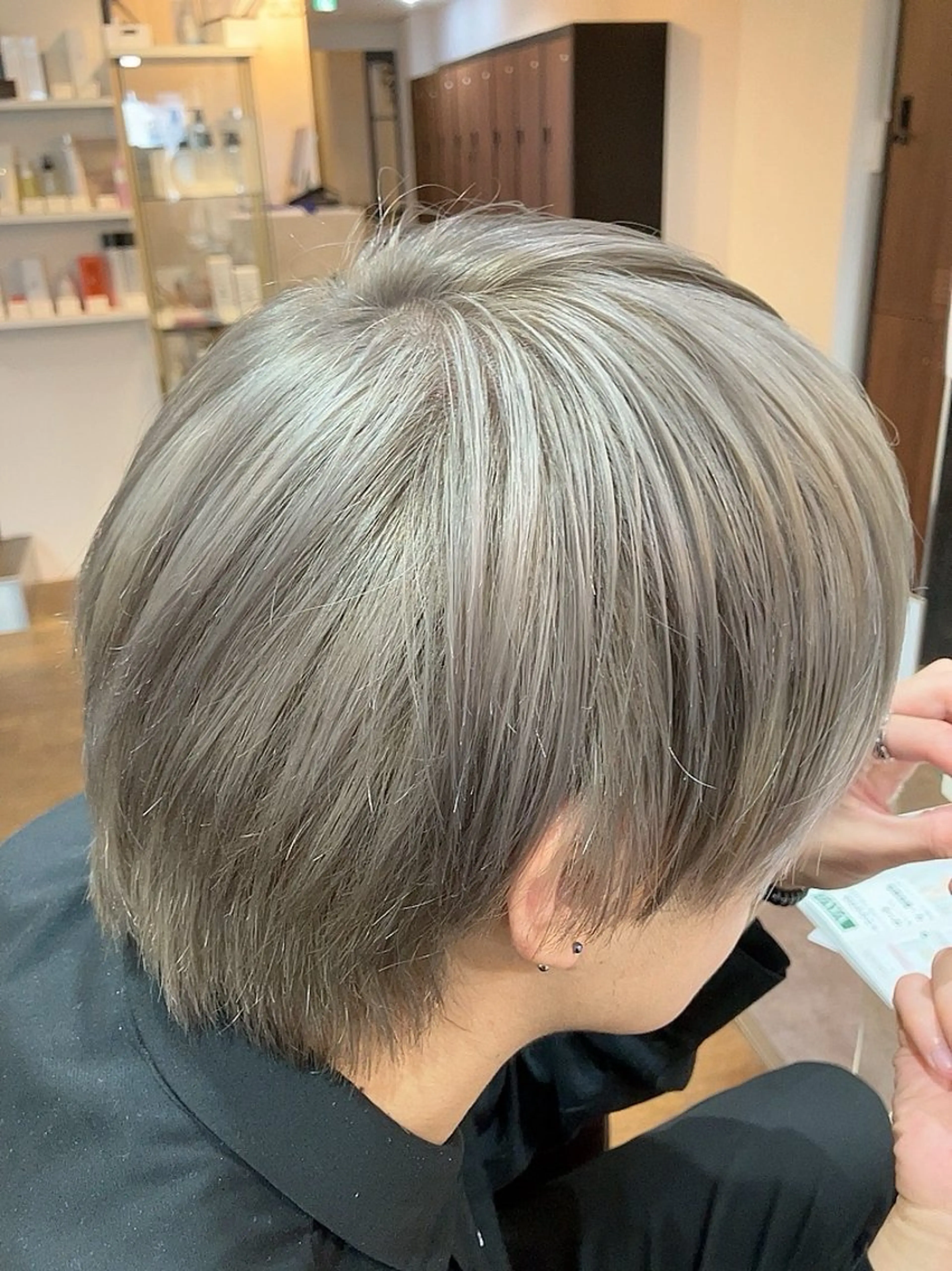 ショート カラー メンズ TAYA 心斎橋所属・山本 聖真のヘアスタイル