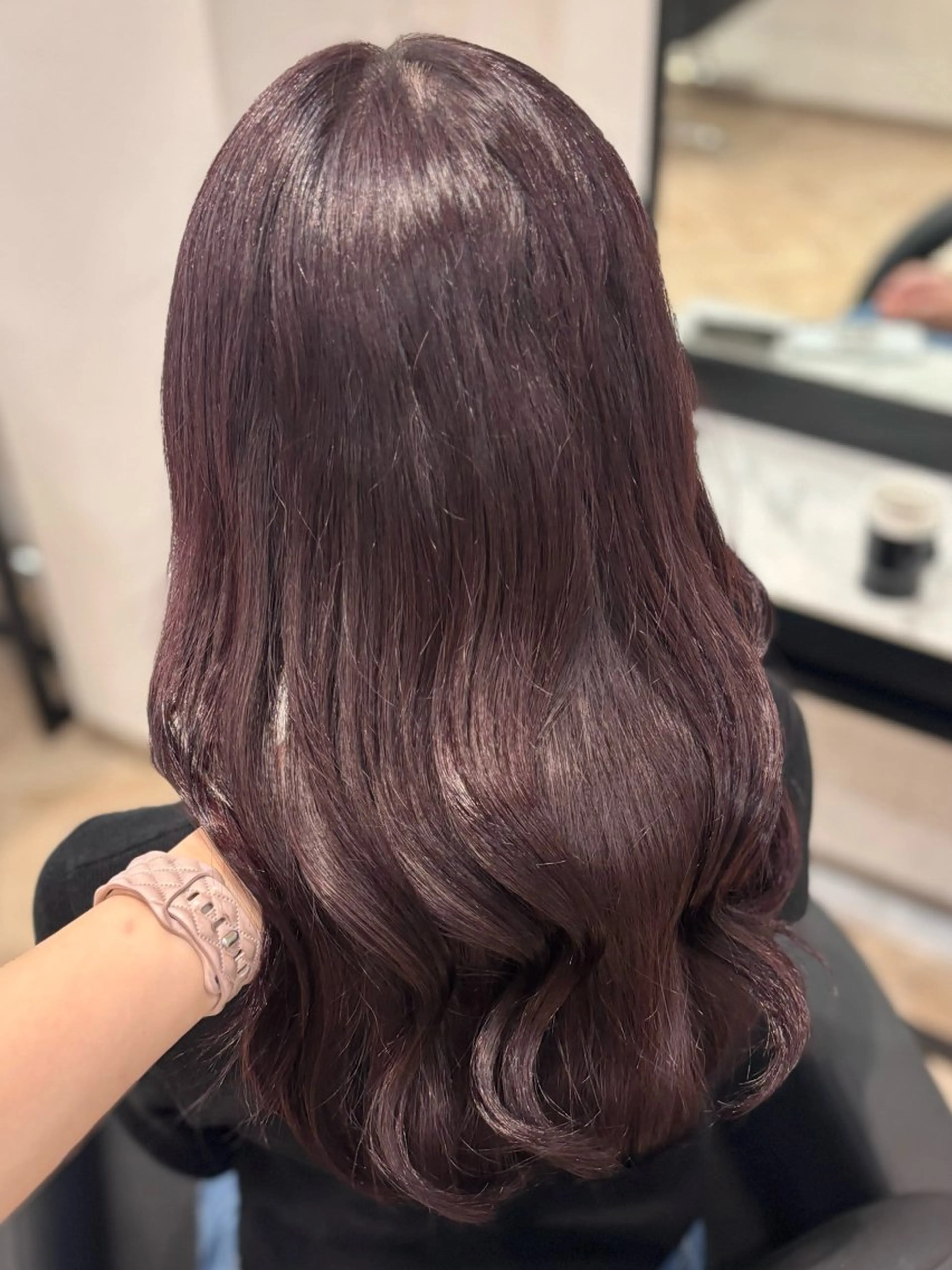 ロング カラー ブラウンカラー ピンクカラー ピンクブラウン カット ヘアカラー トリートメント 𝒎𝒐𝒆🩰 名駅/ヘアメ/暖色♡のヘアスタイル