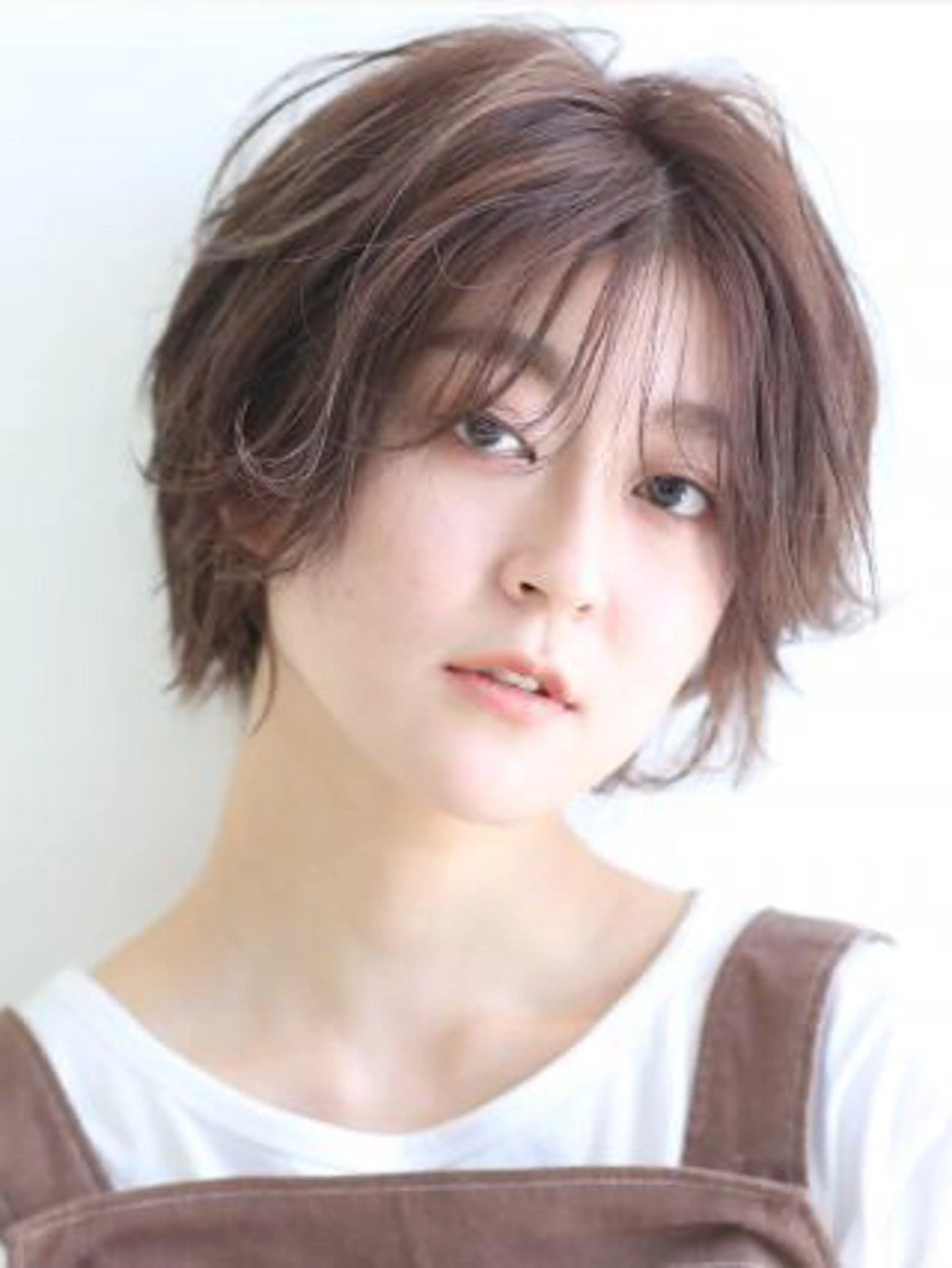 ショート カラー パーマ 丸みショート ボブ ショートヘア 小顔カット 縮毛矯正 カット ヘアカラー トリートメント 越谷の 髪質改善師✨のヘアスタイル