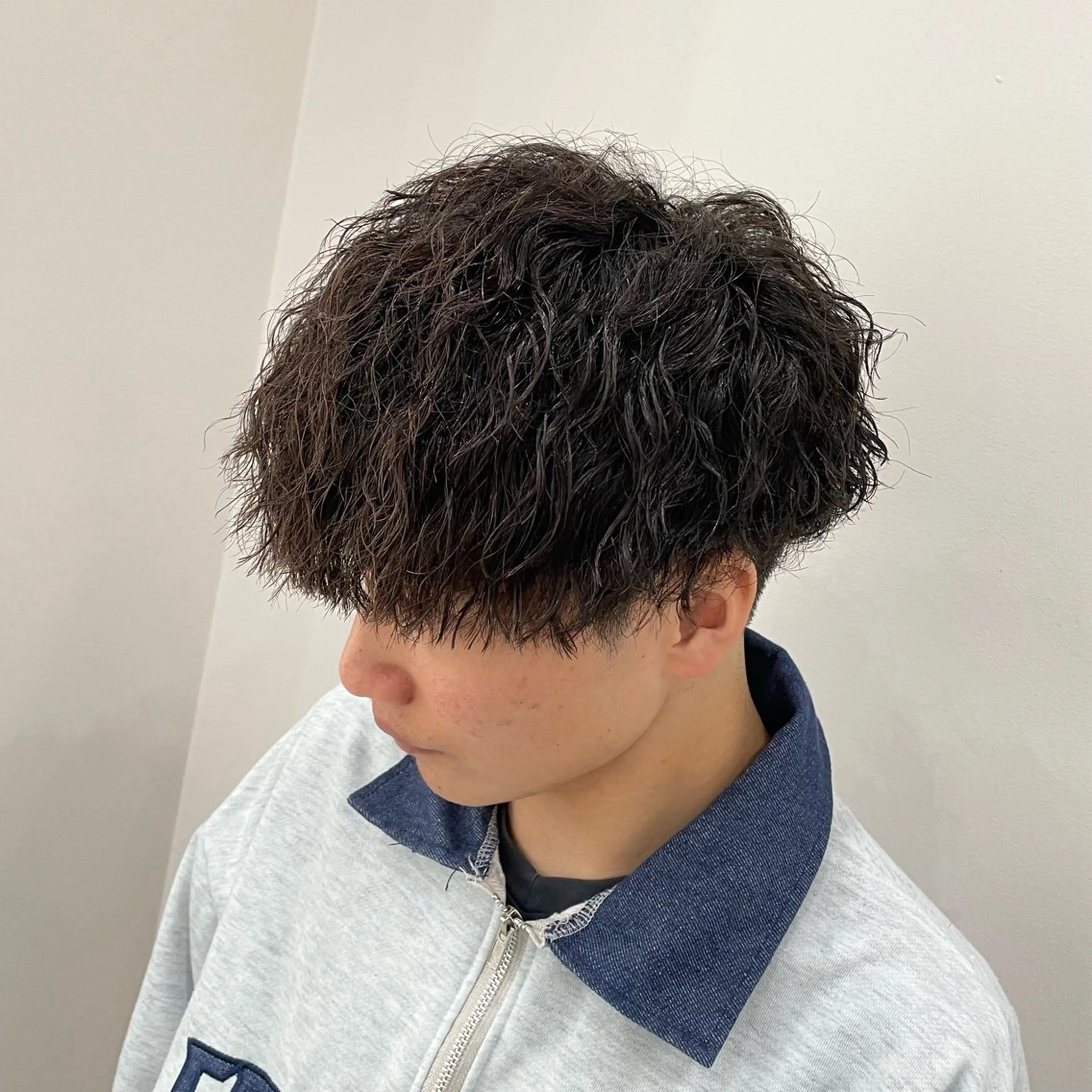 パーマ 🔥縦落ちツイスパ 🔥鈴木健紀のヘアスタイル