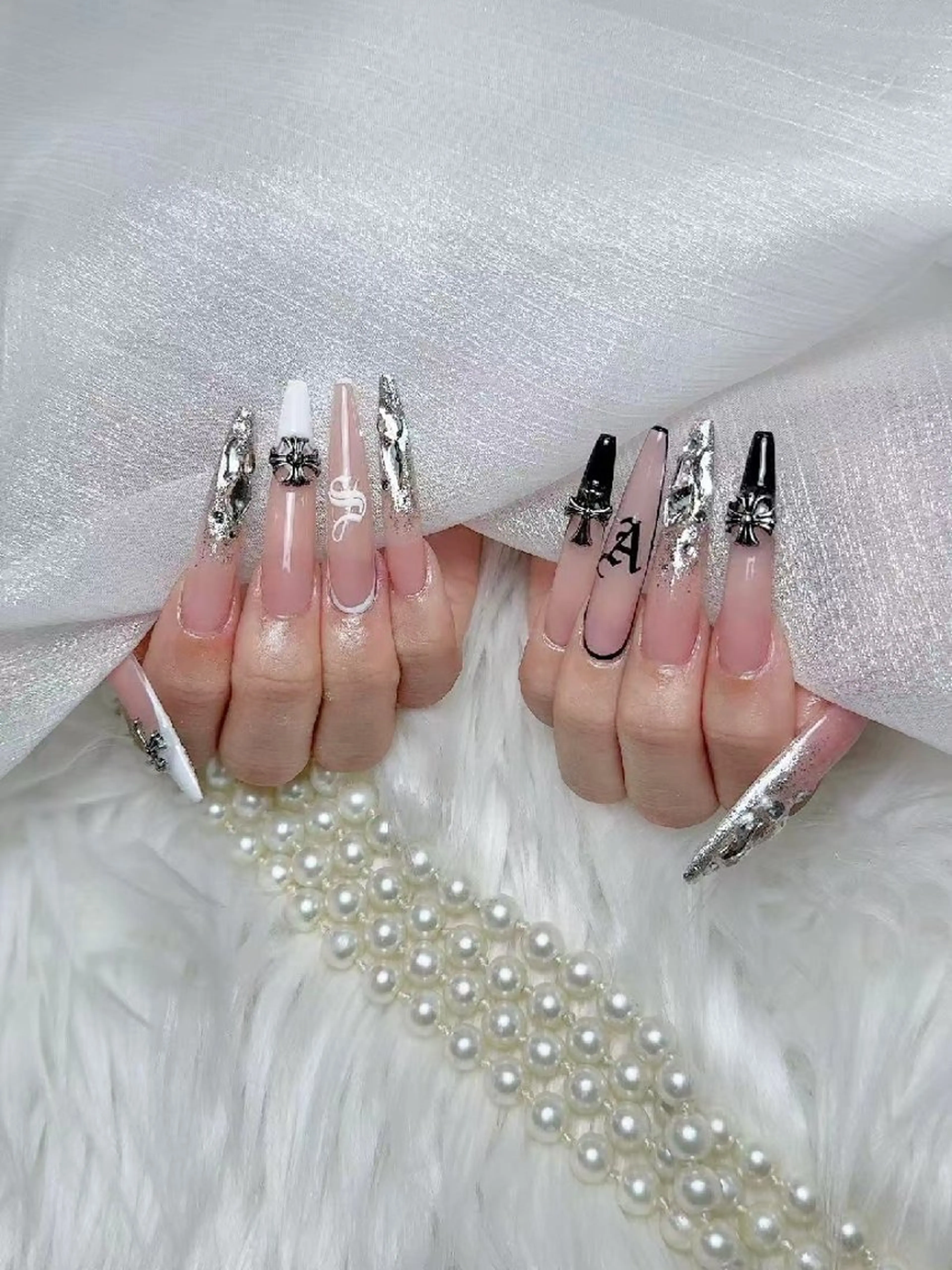 ネイル ENsalon AKIRAのネイルデザイン