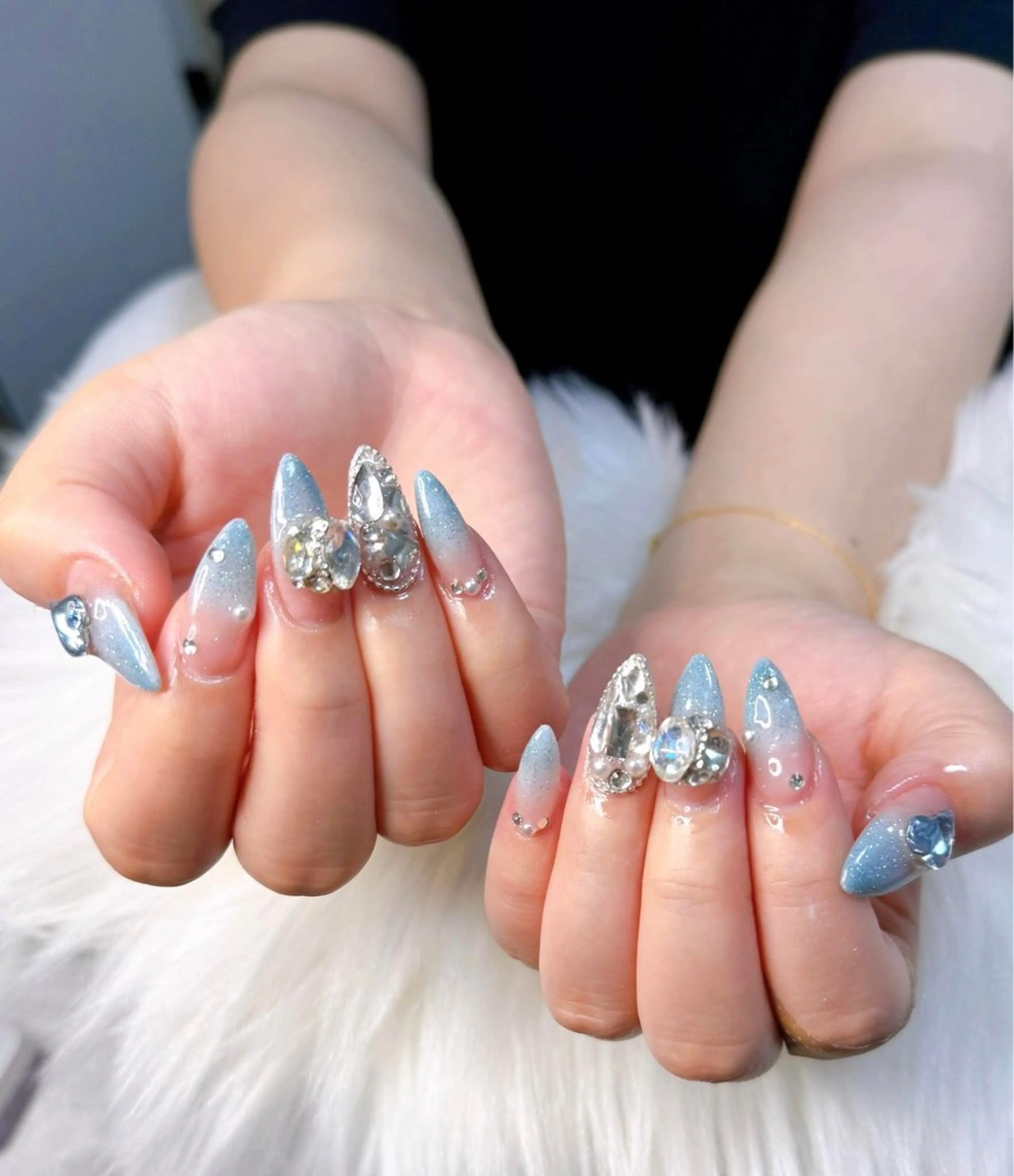 ネイル 長さ出し フットネイル フレンチネイル グラデーション 韓国ネイル ハンドネイル Lee _nailのネイルデザイン