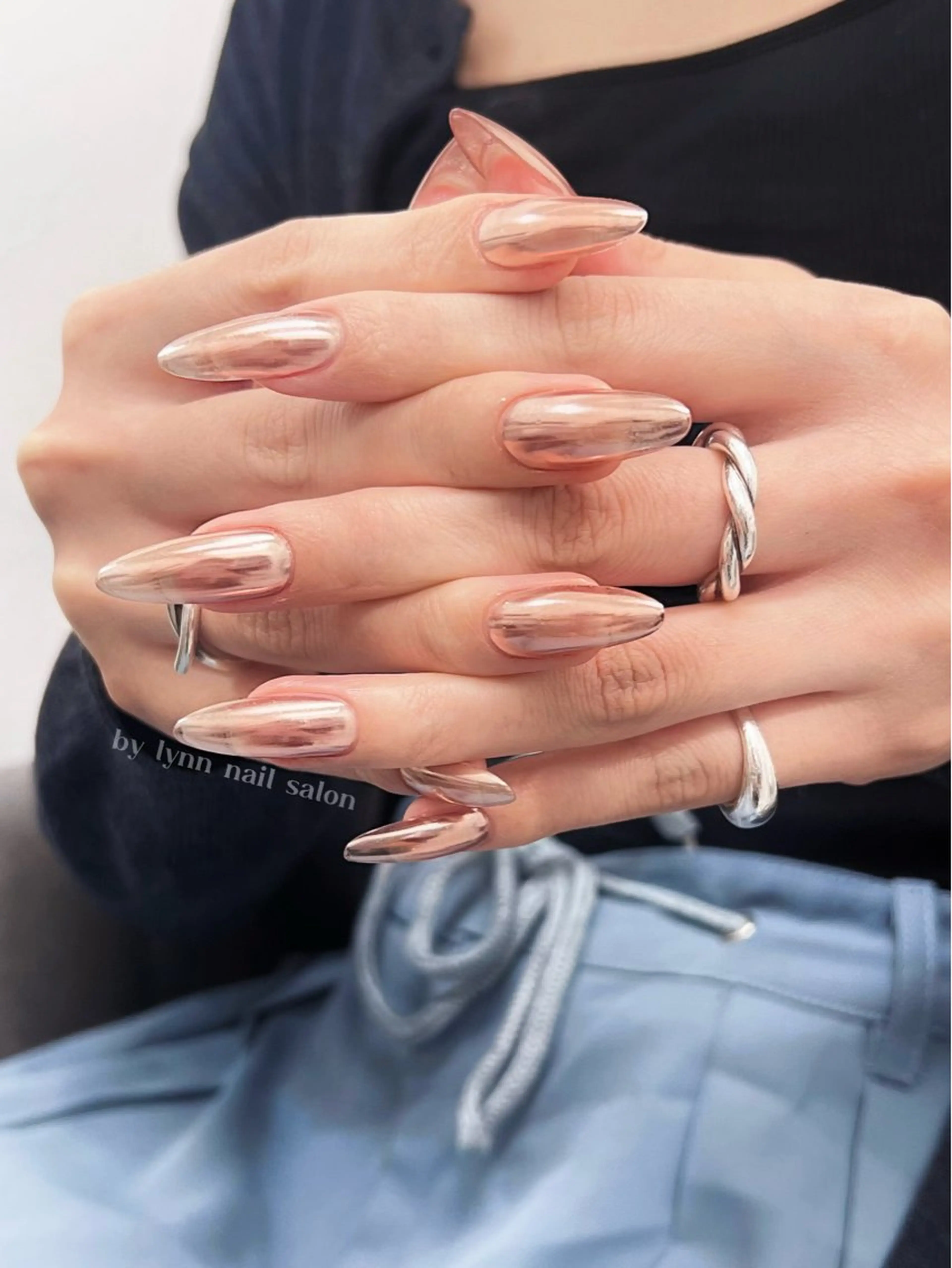 ネイル ミラーネイル ハンドネイル Lynn nail所属・Lynn nail salon🧀JRのネイルデザイン