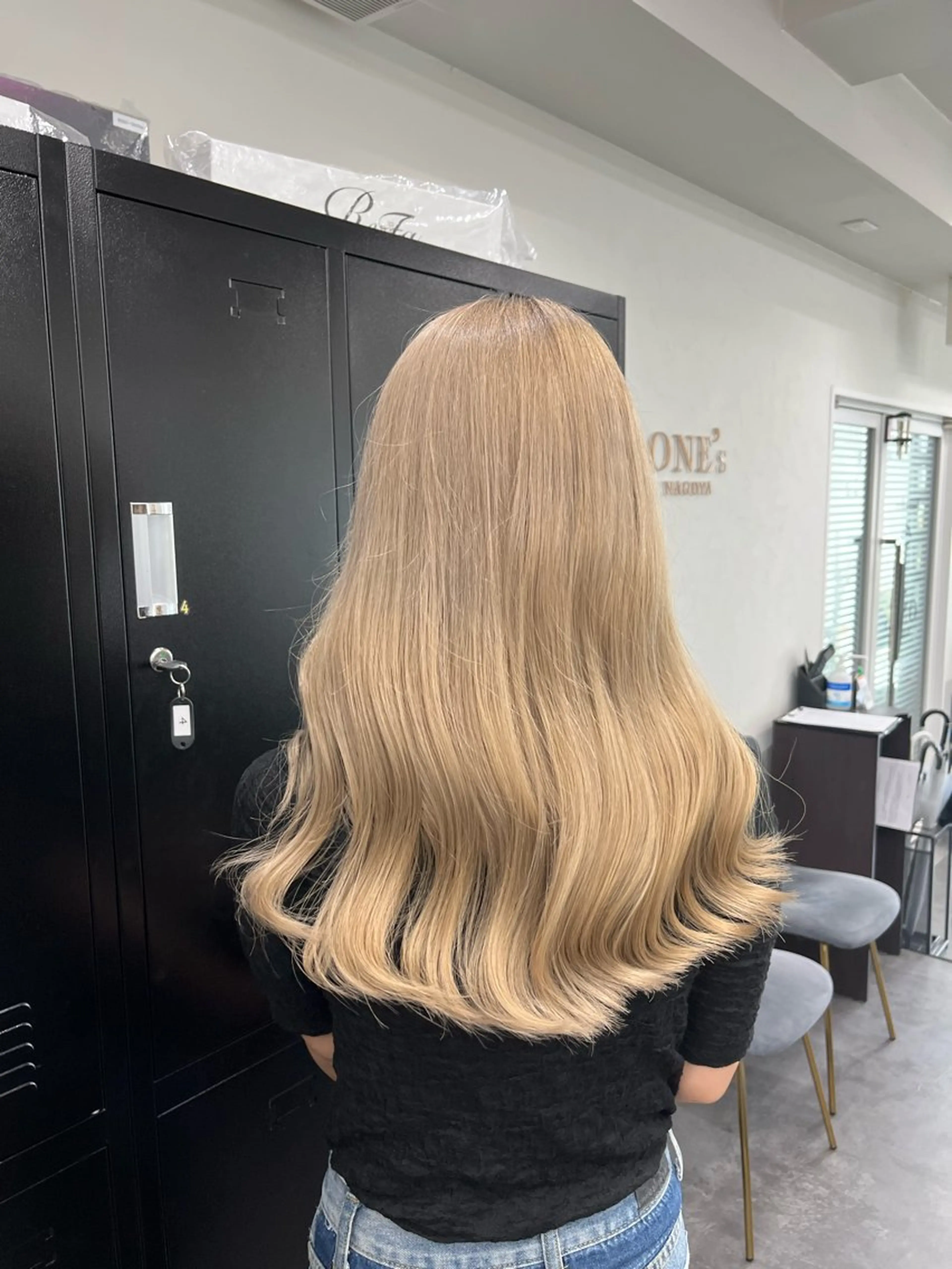 セミロング 韓国風ヘア ヘアカラー トリートメント ヘアセット 韓国ヘア🖤/透明感 shihoのヘアスタイル