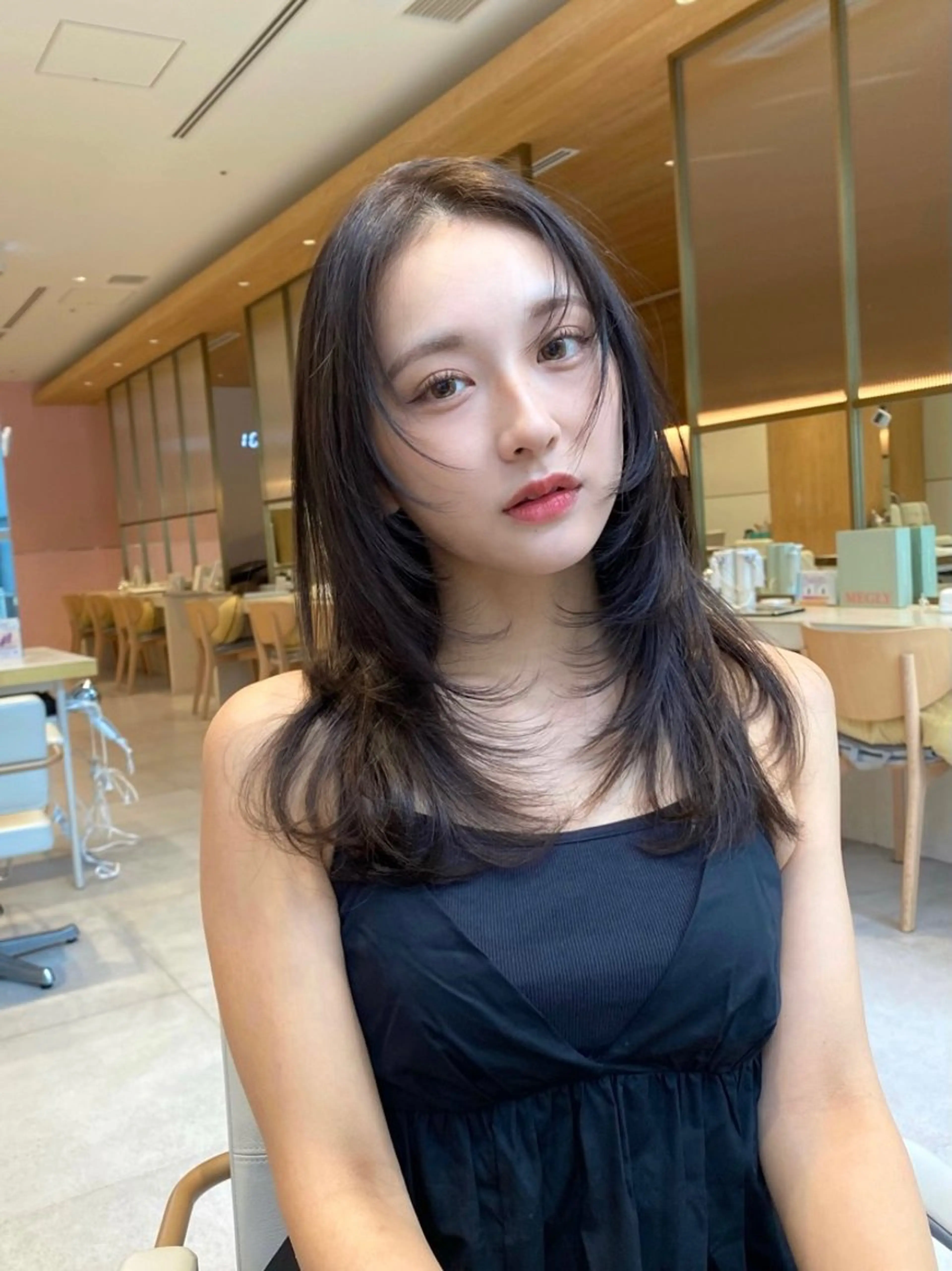 セミロング カラー パーマ ヘアアレンジ カット ヘアカラー トリートメント ヘアセット 小野寺瑞希 /最小顔カットのヘアスタイル